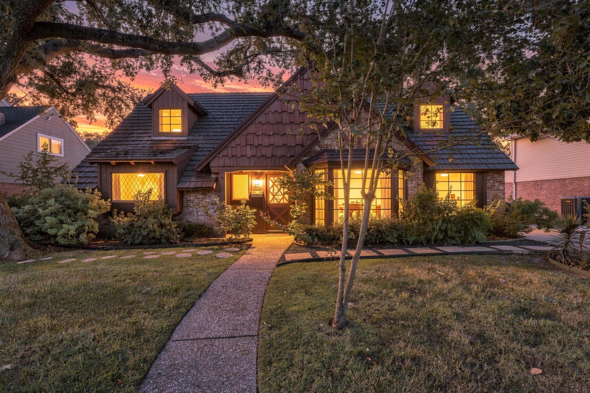 1111 Cheshire Lane