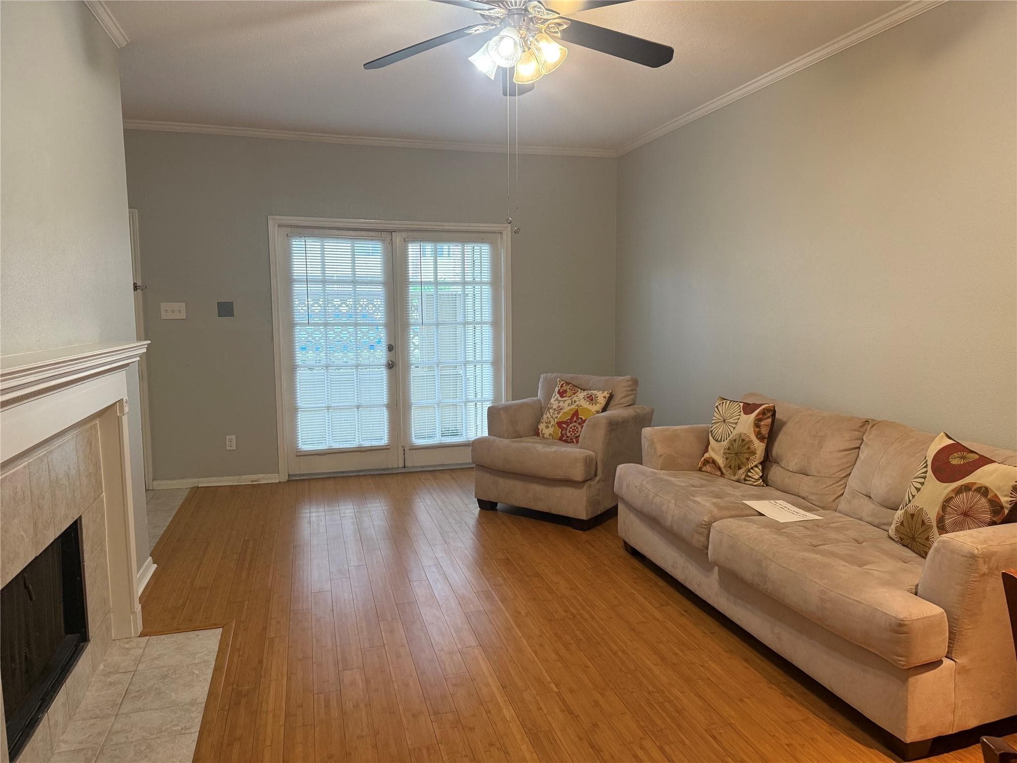 2121 El Paseo Street #1811