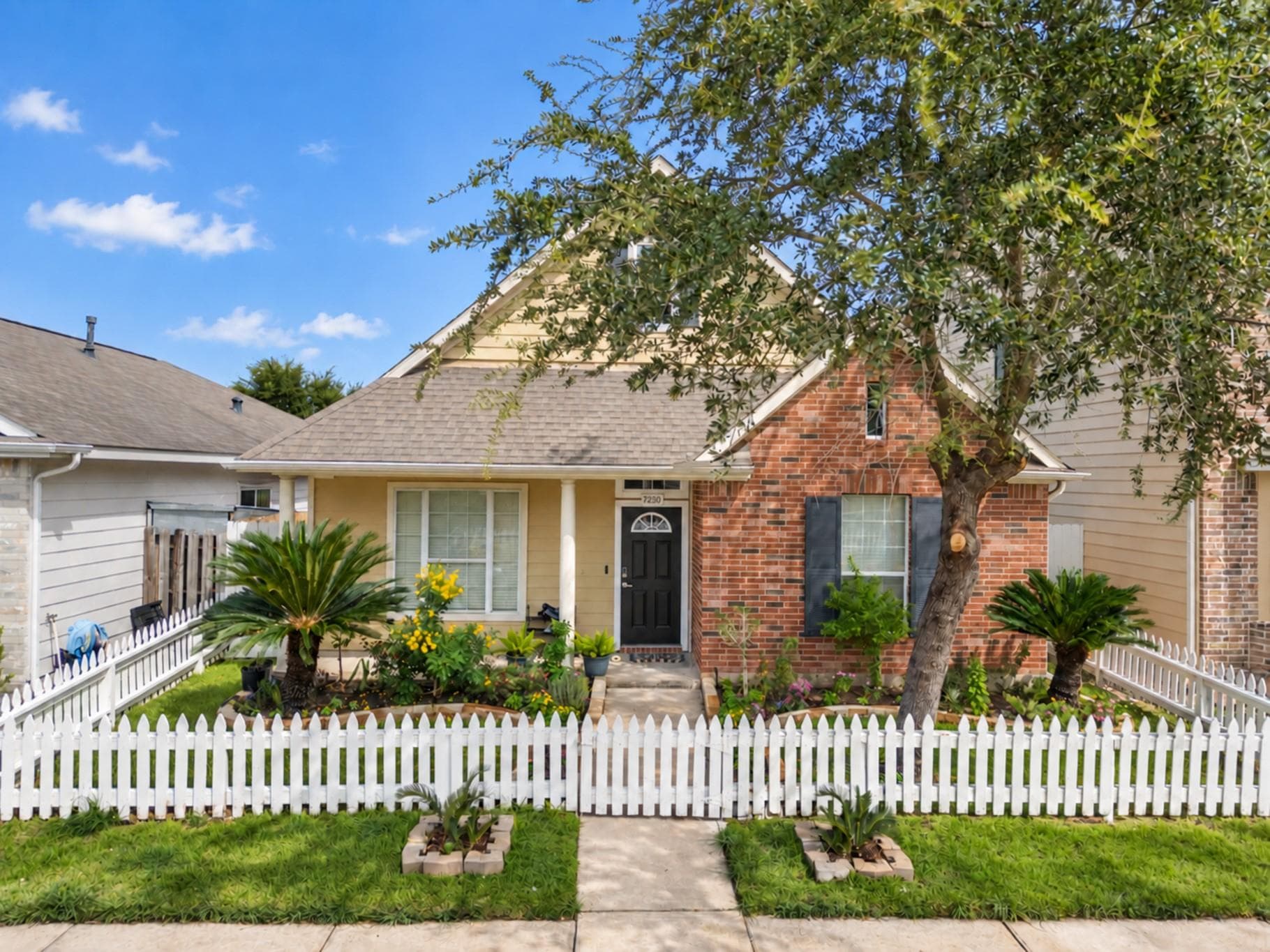 7230 Autumn Sun Drive