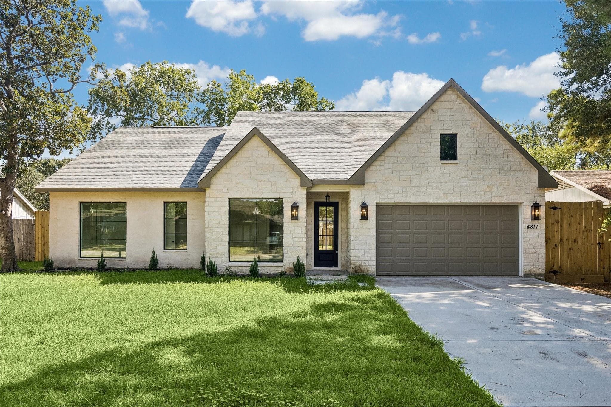 4817 Kingfisher Drive