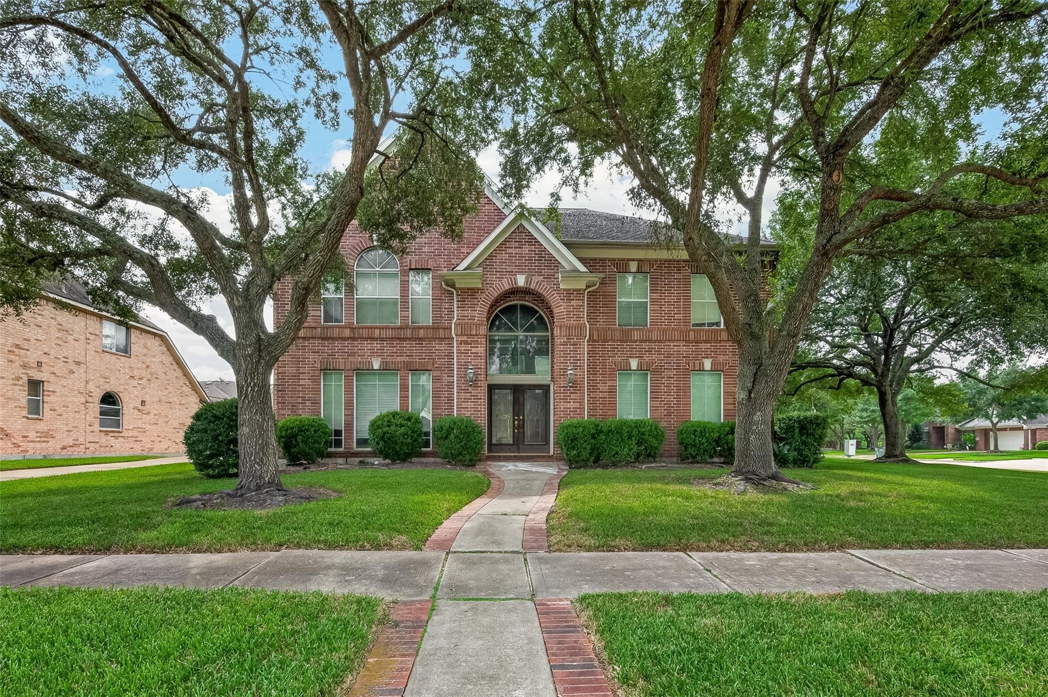 2602 Pinebend Drive