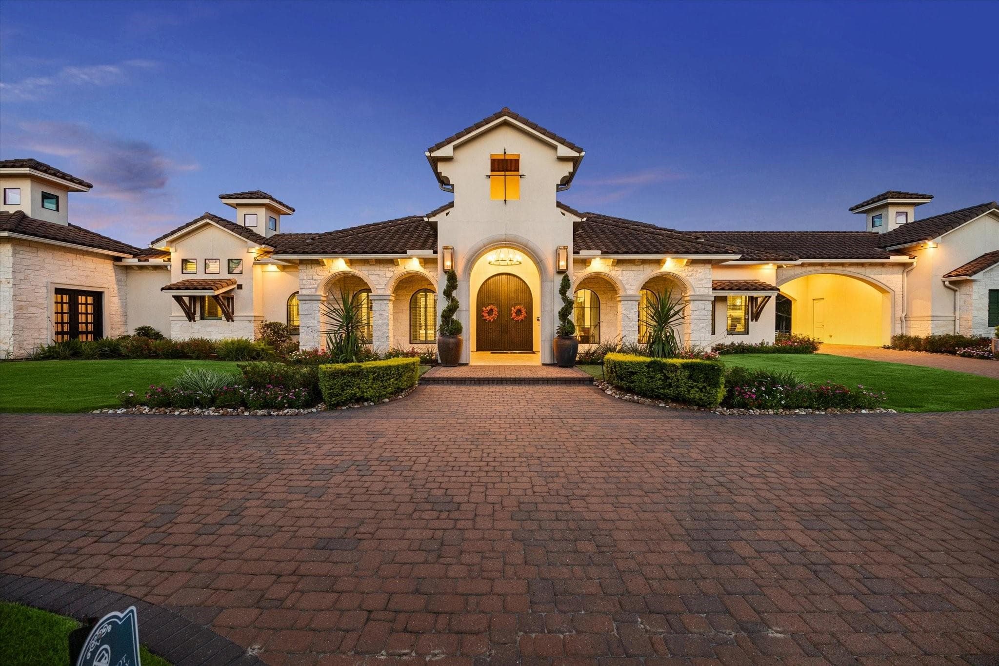 16830 Bridle Oak Drive