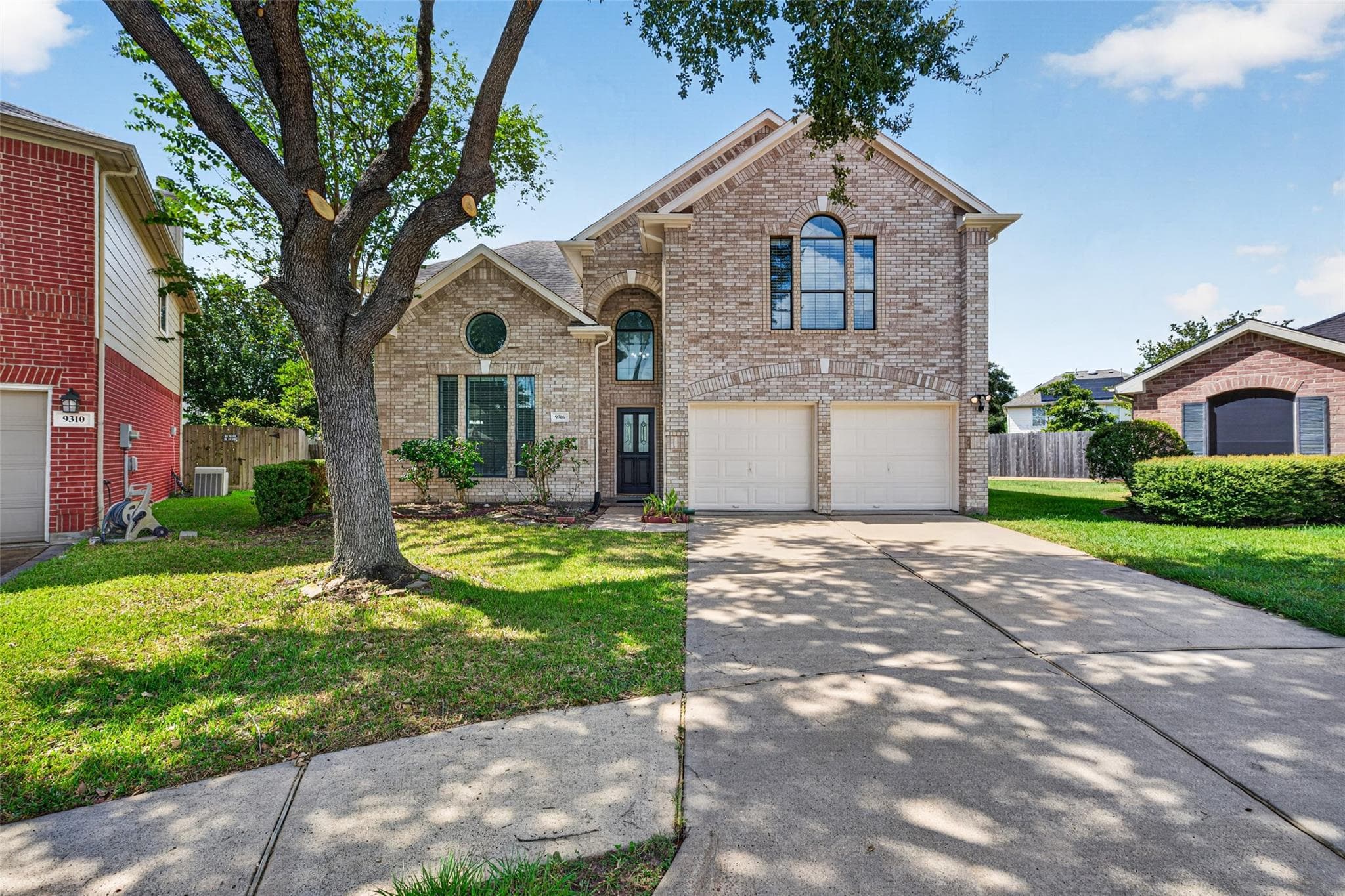 9306 Eaglewood Shadow Court