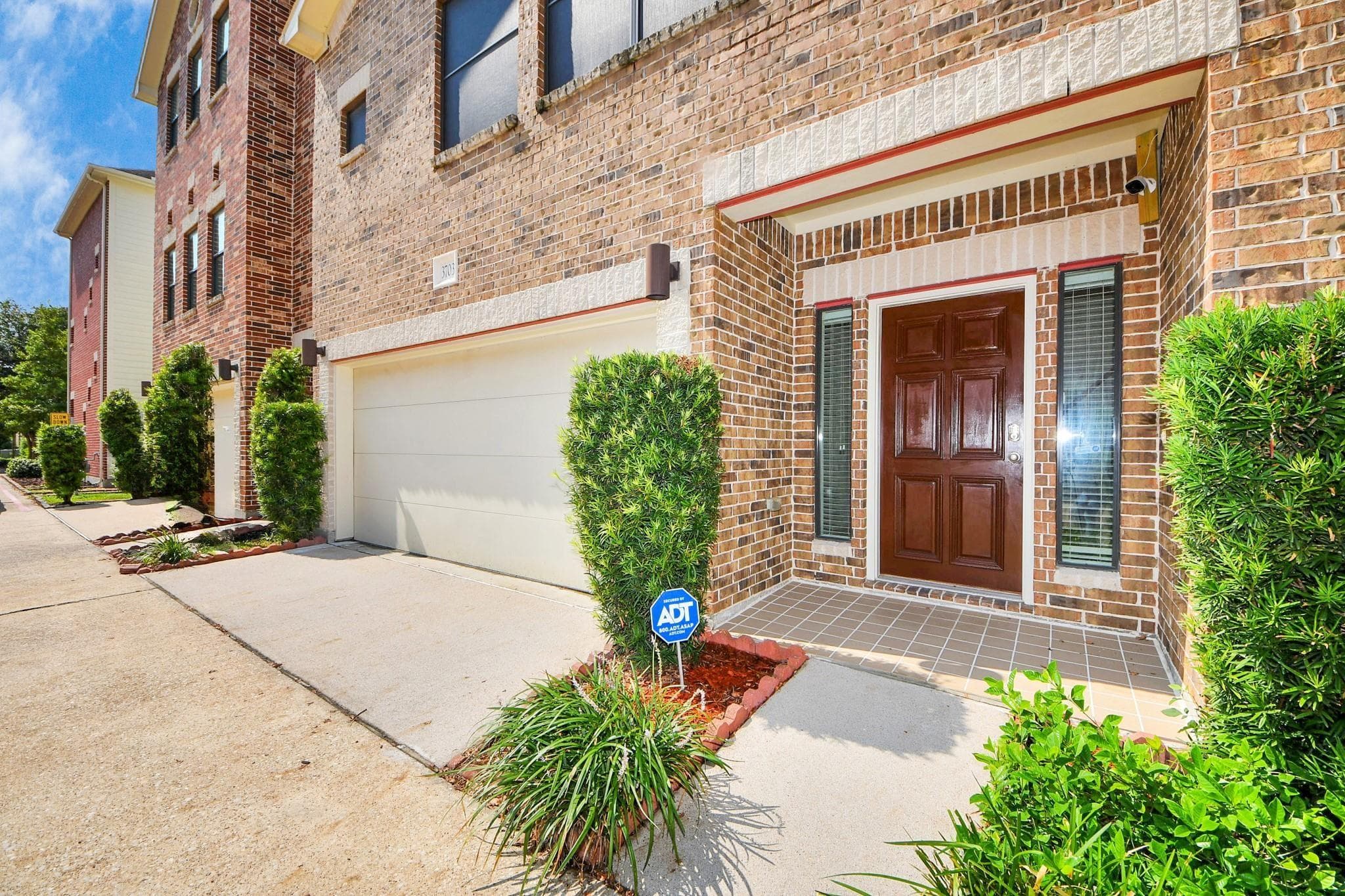 3703 Main Plaza Drive