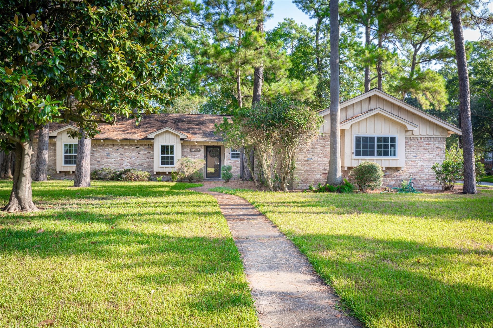 10902 Saint Marys Lane