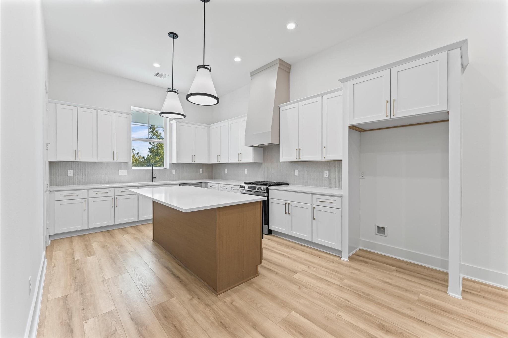 4129 De George Street