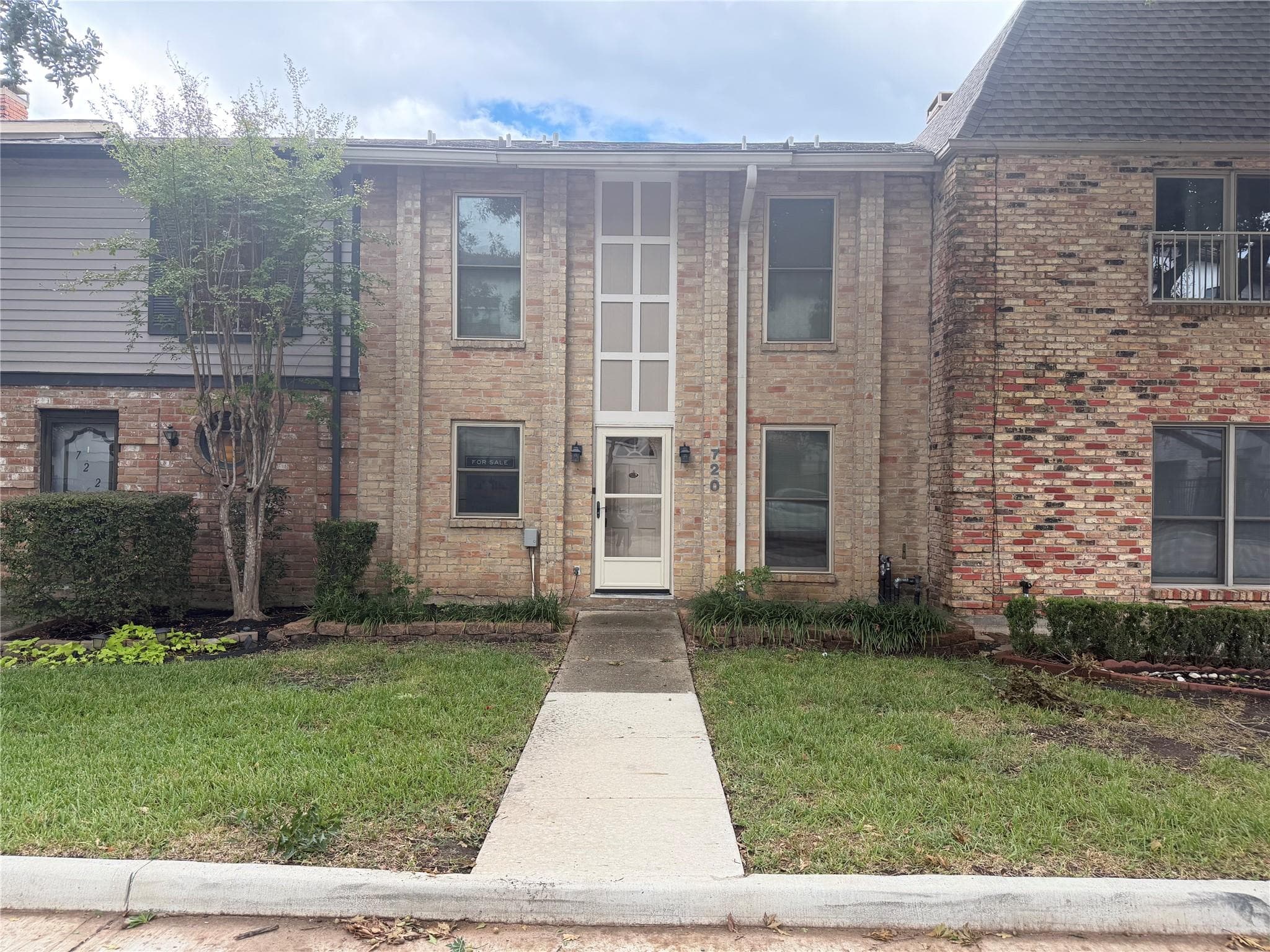720 Thicket Lane