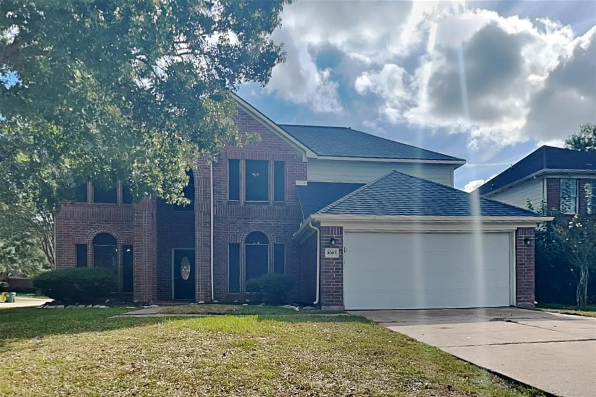 3007 Davey Oaks Street