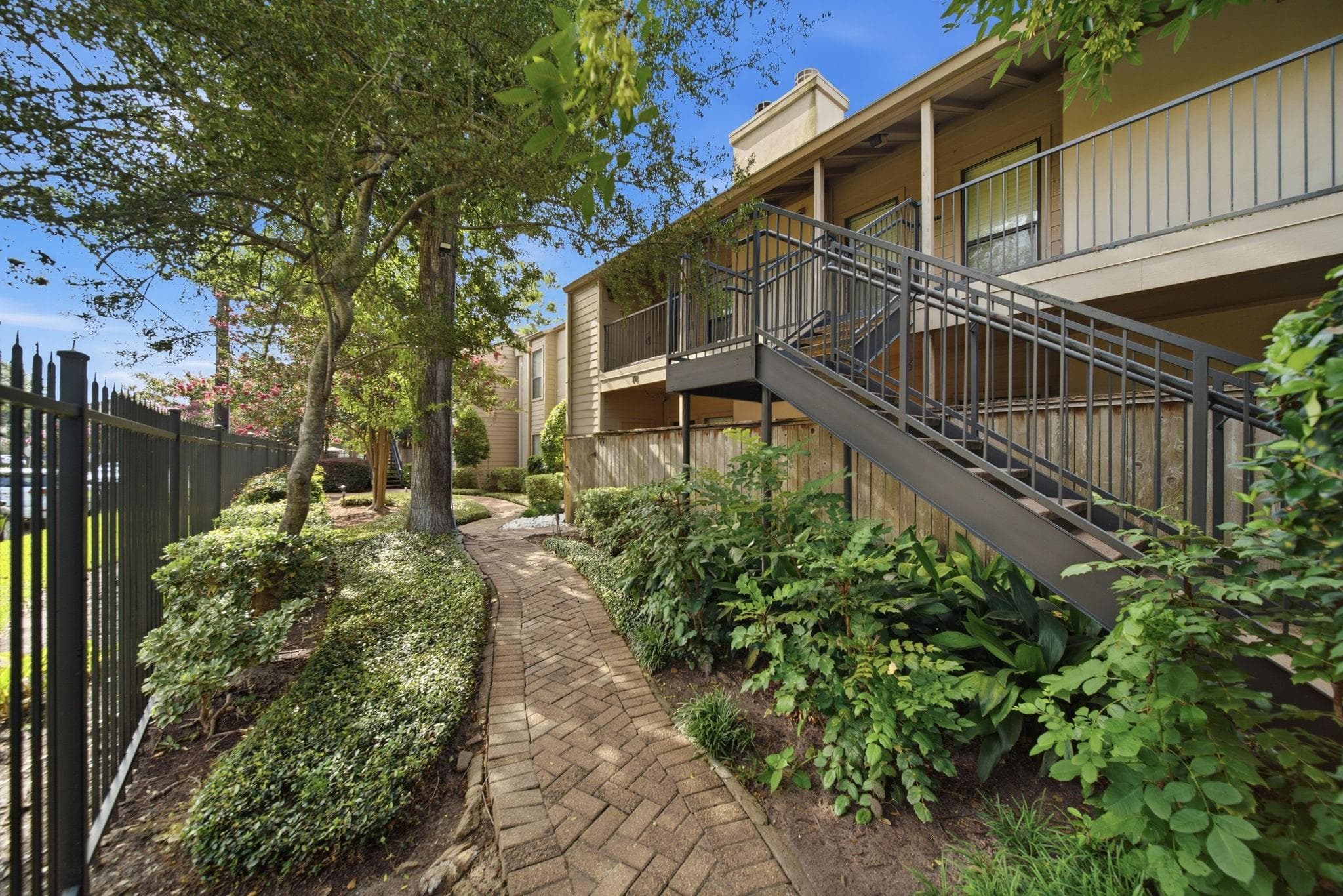 1100 Augusta Drive #77