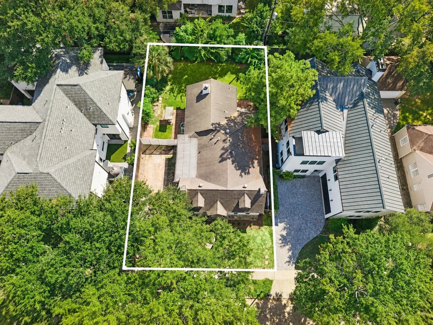 3117 Albans Road
