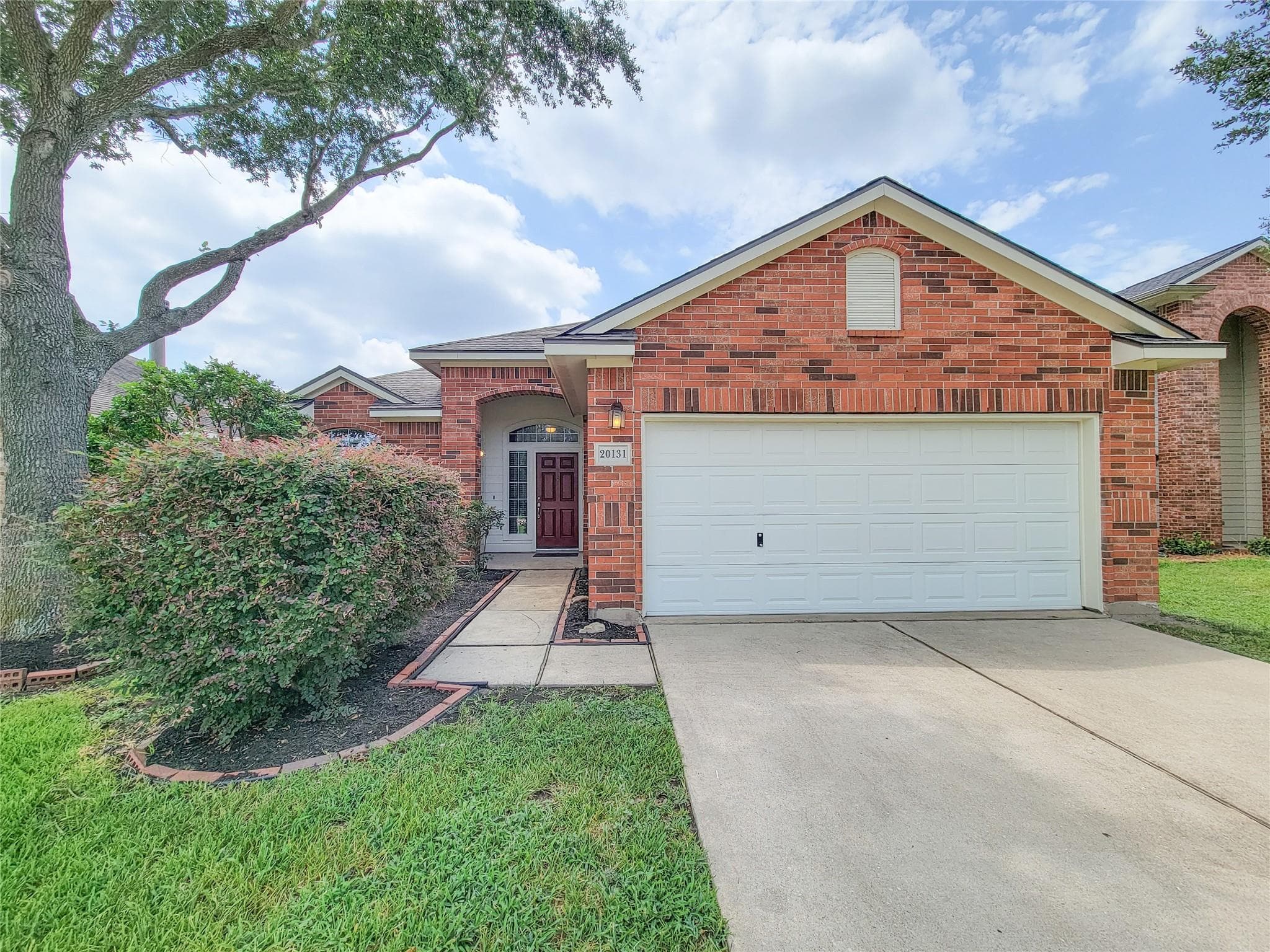 20131 Enchanted Rose Lane