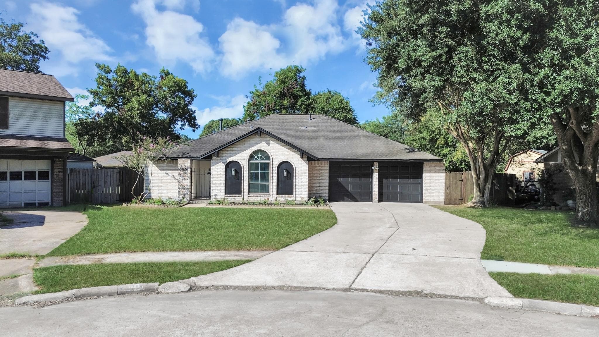 5018 Groveton Lane