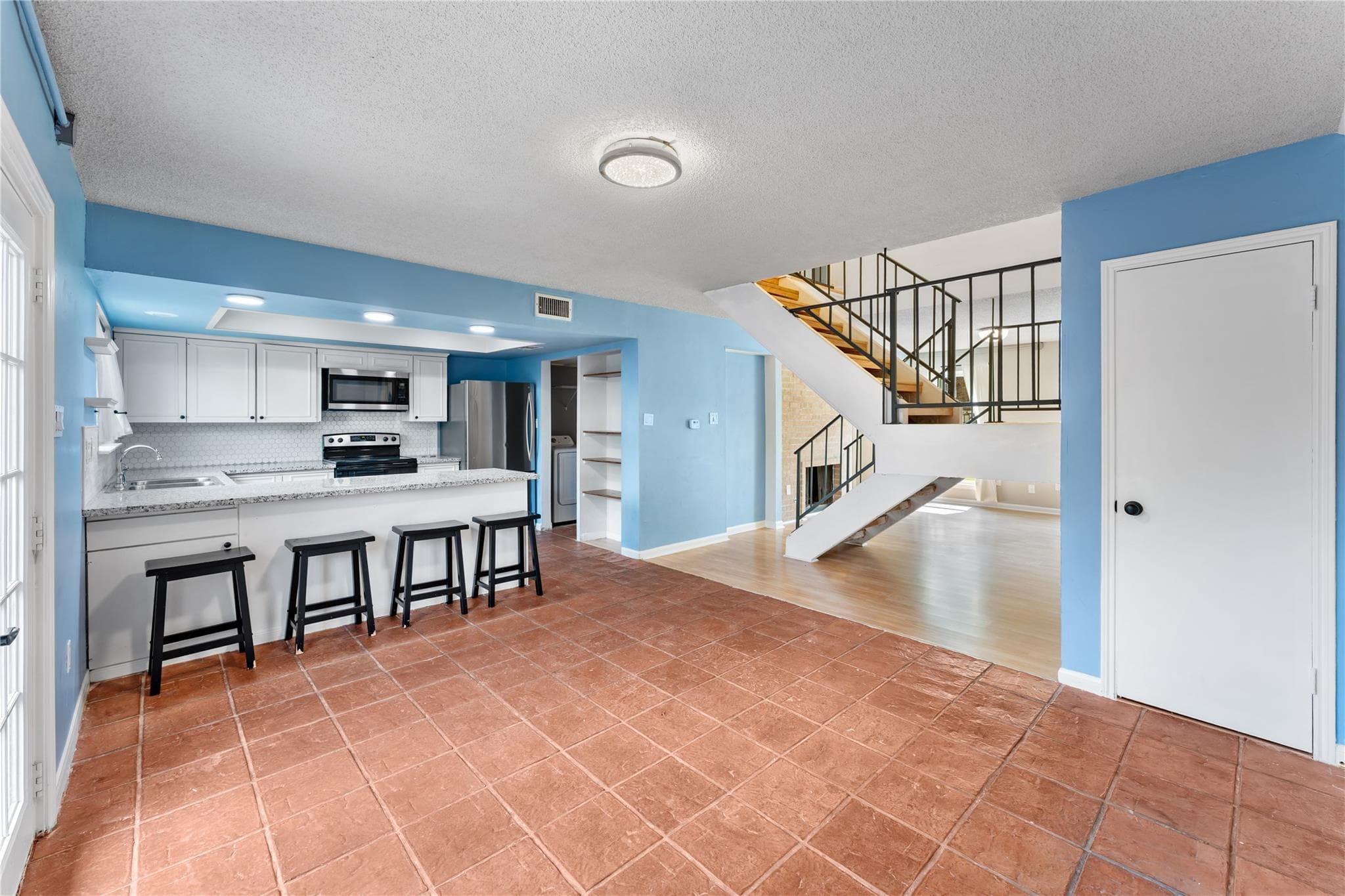 2334 Triway Lane #143