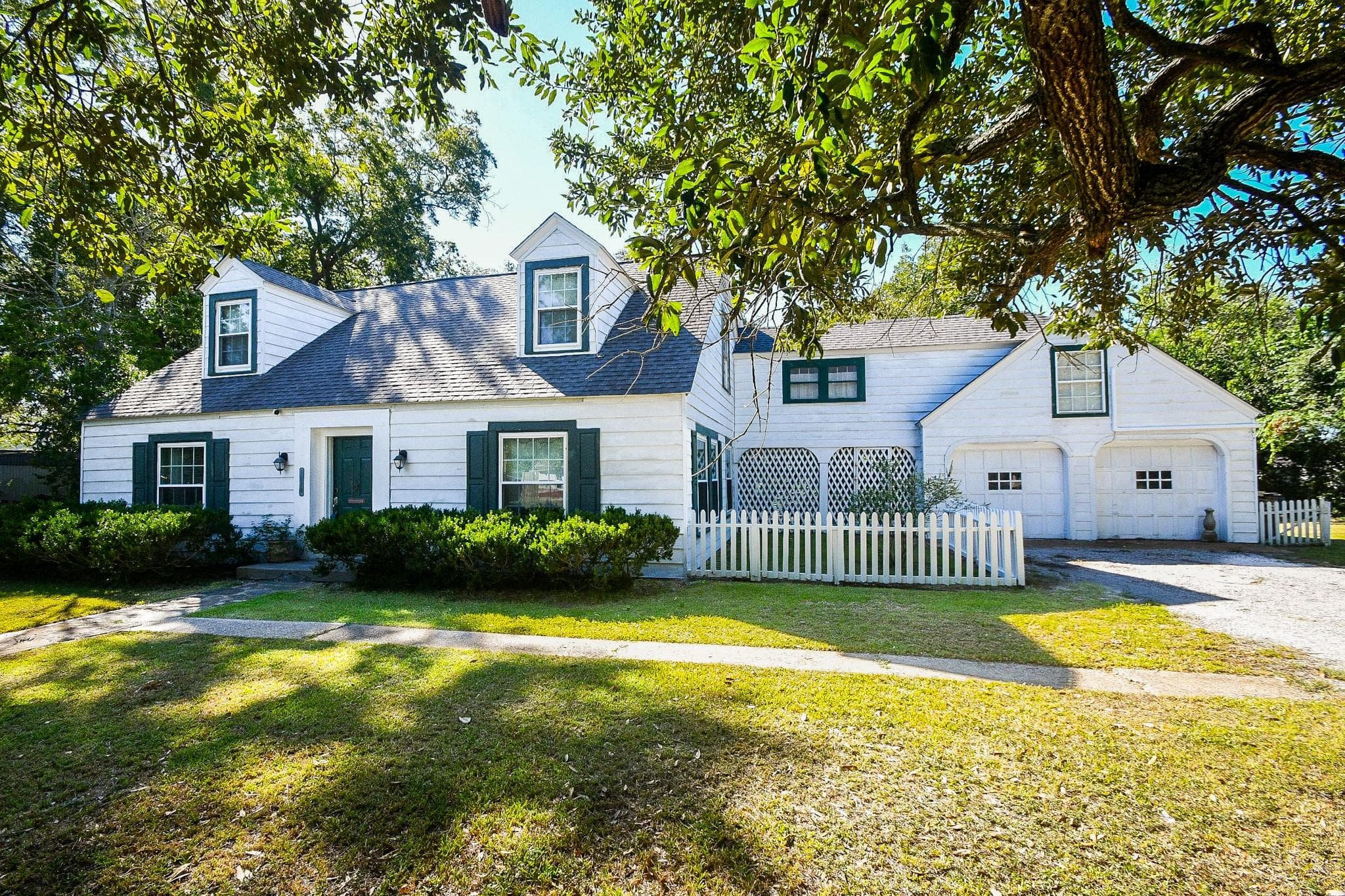 1118 E Cedar Street