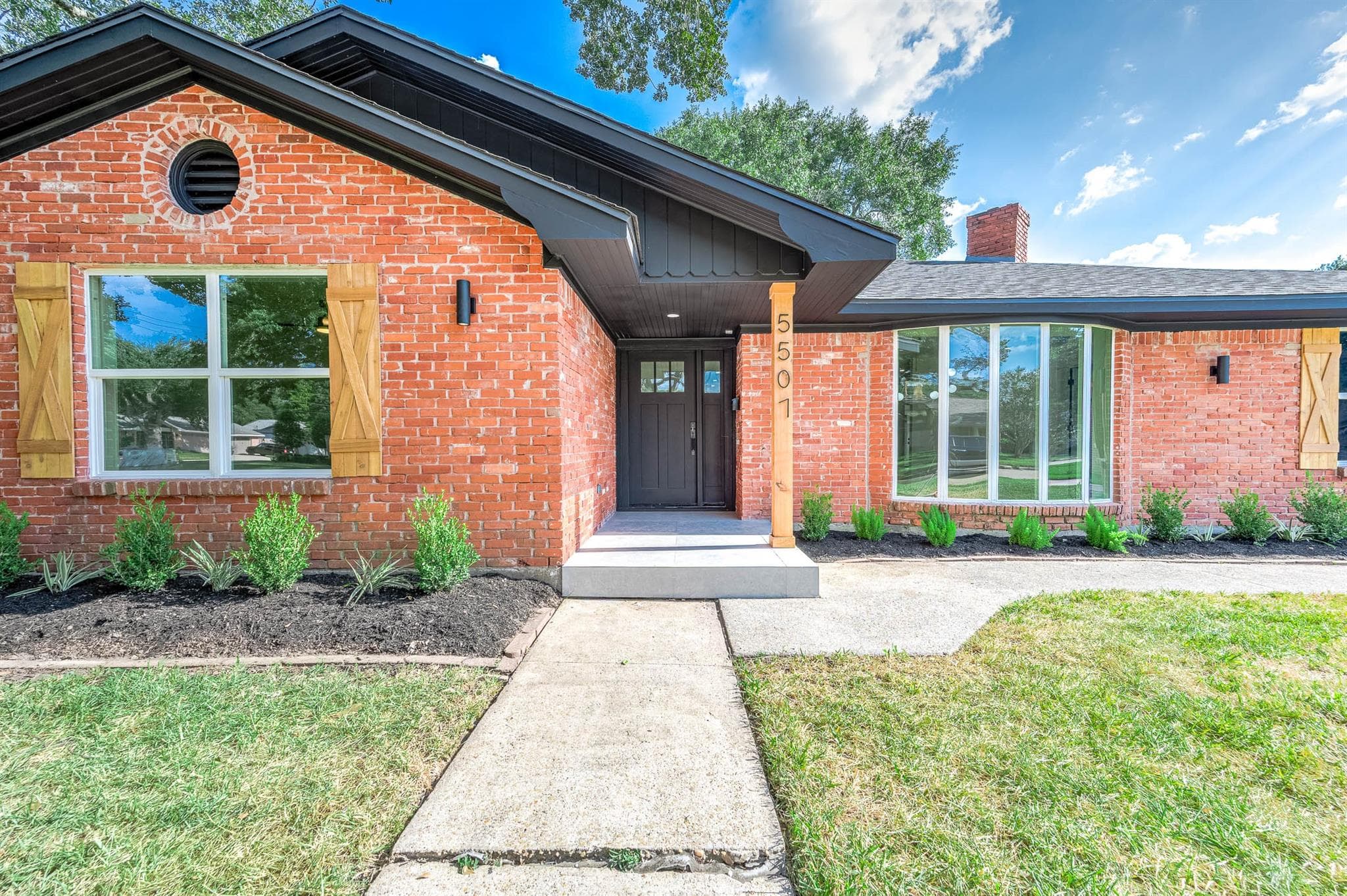 5507 Valkeith Drive