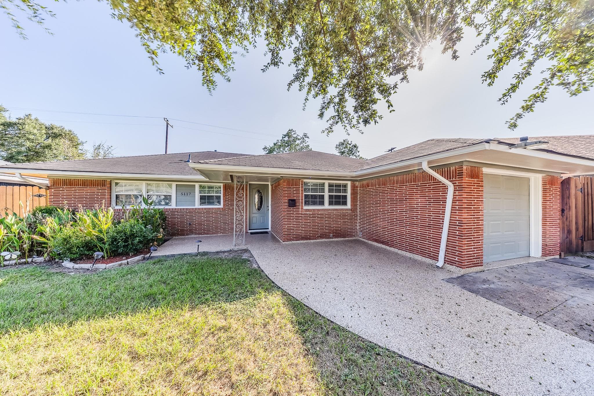 5117 Nina Lee Lane