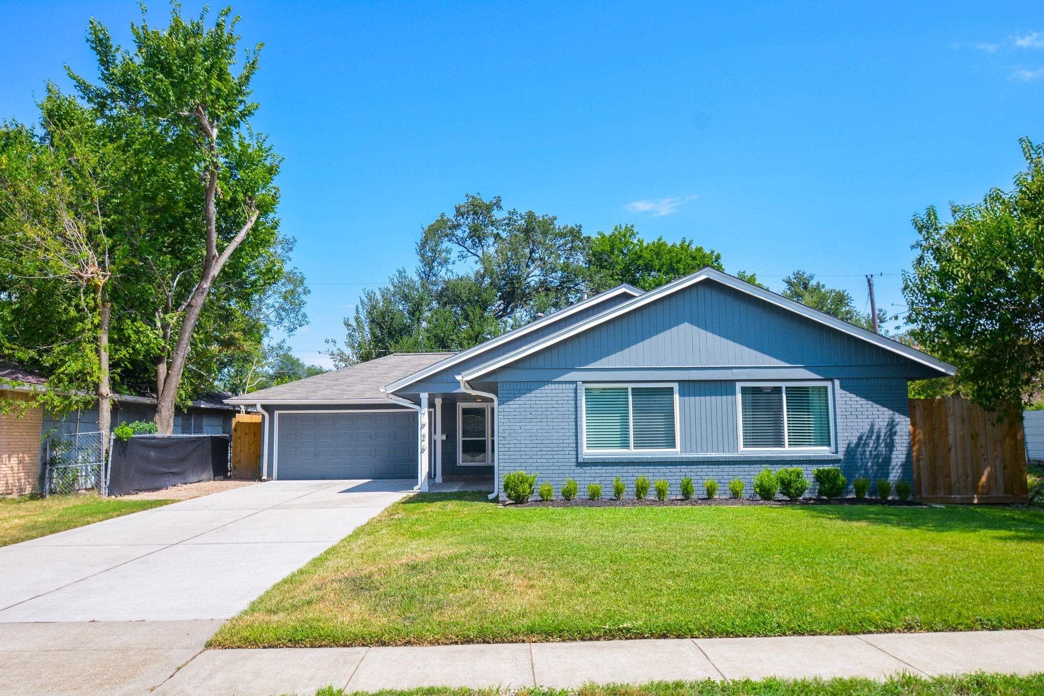7926 Ridgeview Drive