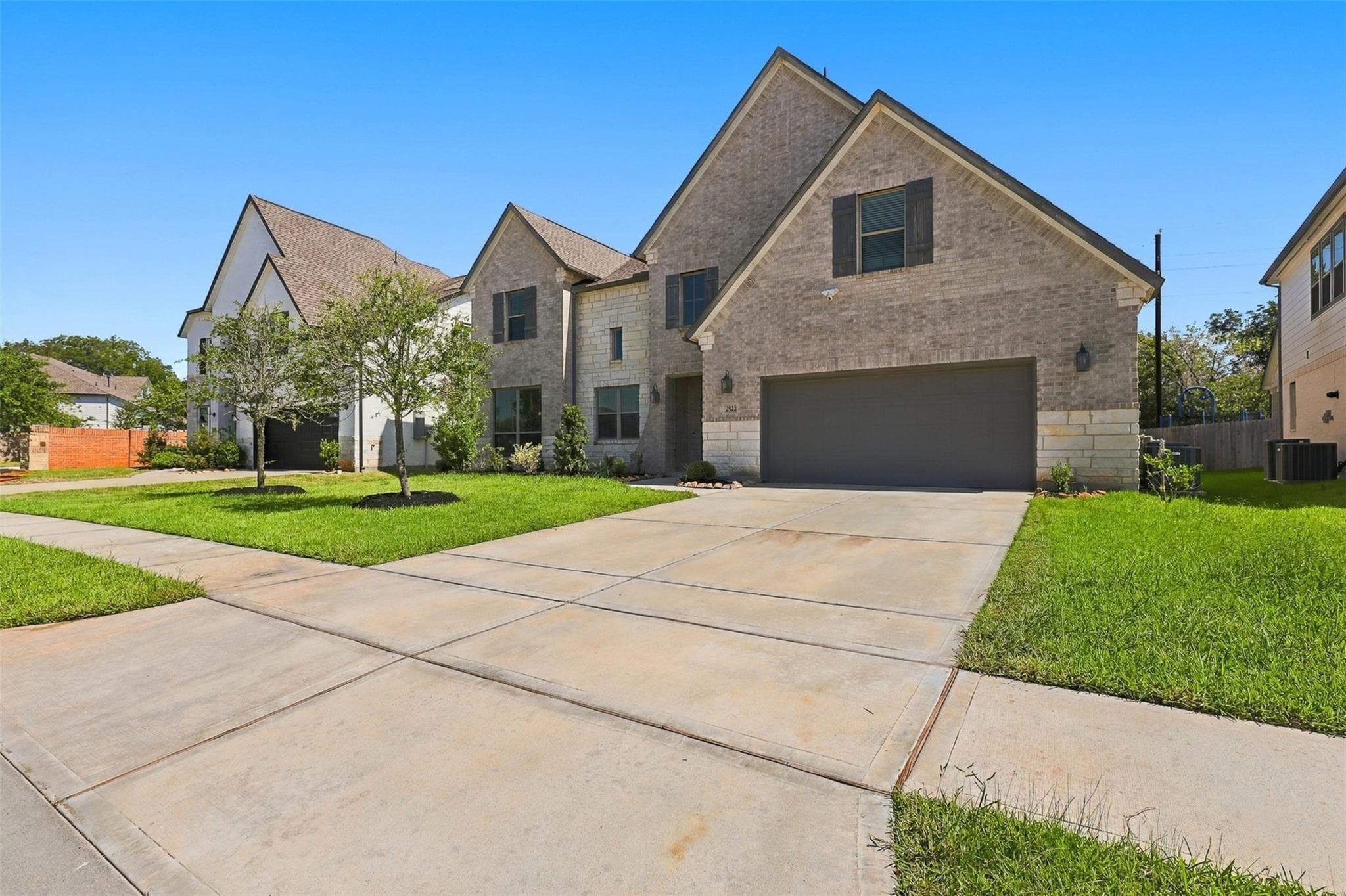 2922 Opal Ivory Way