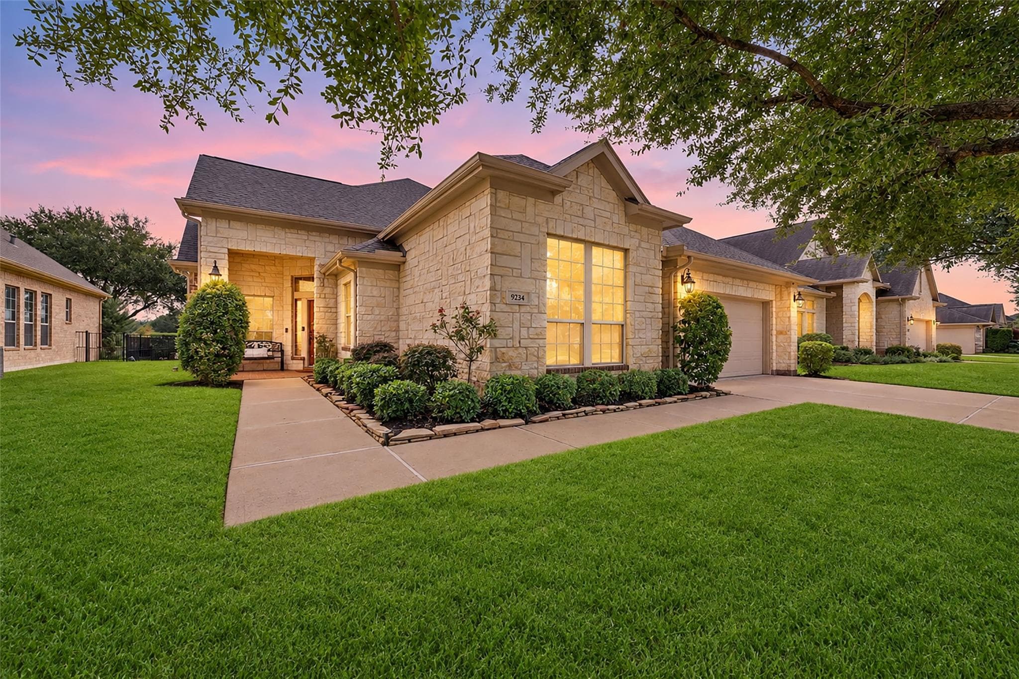 9234 E Canyon Lake Springs Drive