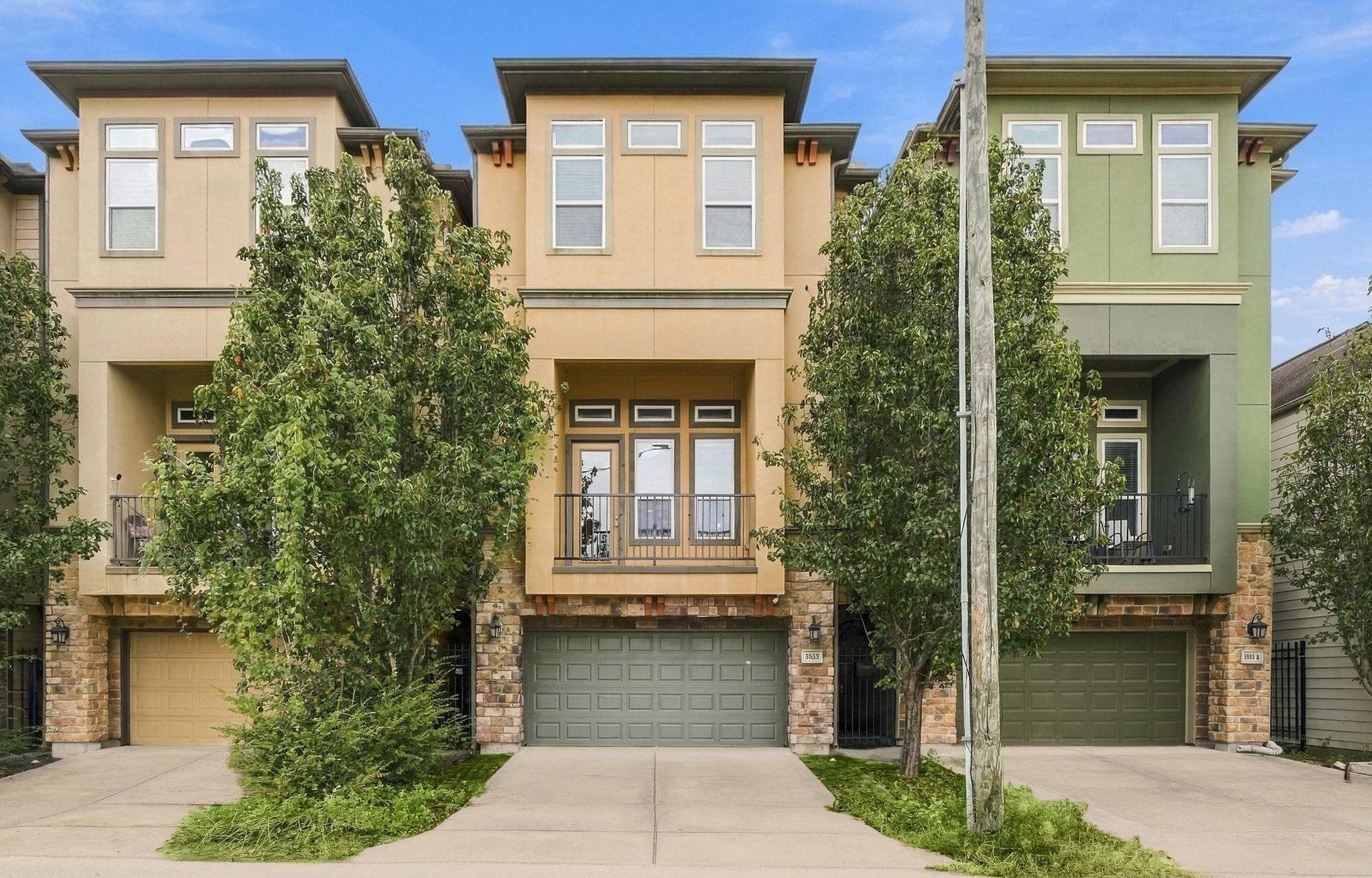 5833 Katy Street