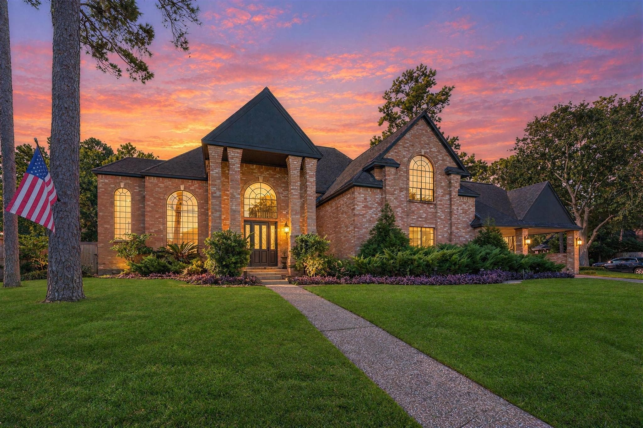 11823 Parkriver Drive