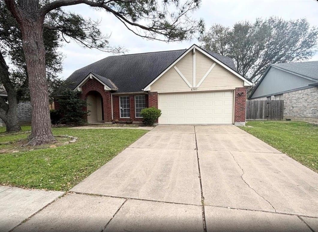 4707 Linden Place