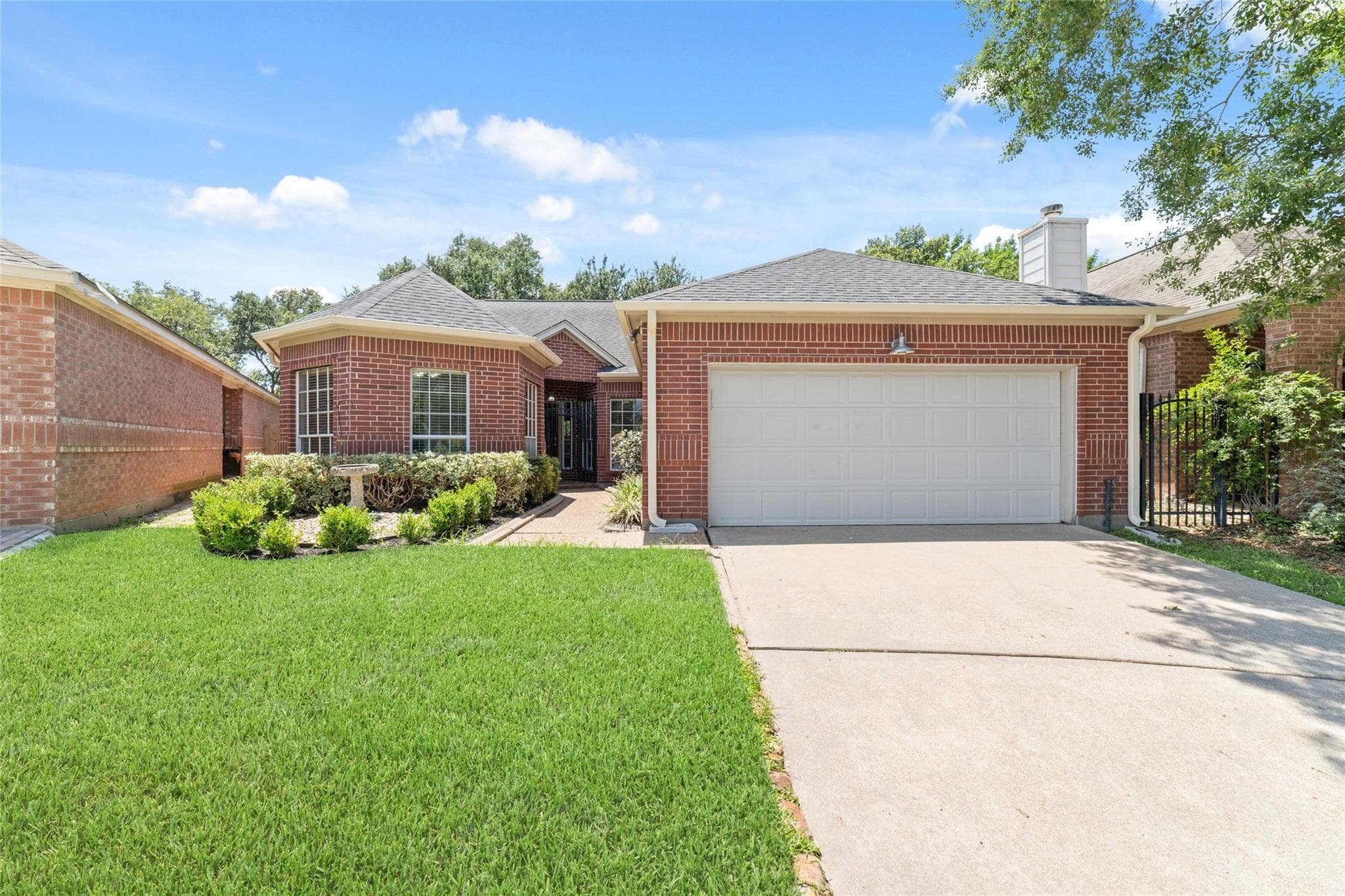 7115 W Hearthstone Green Drive
