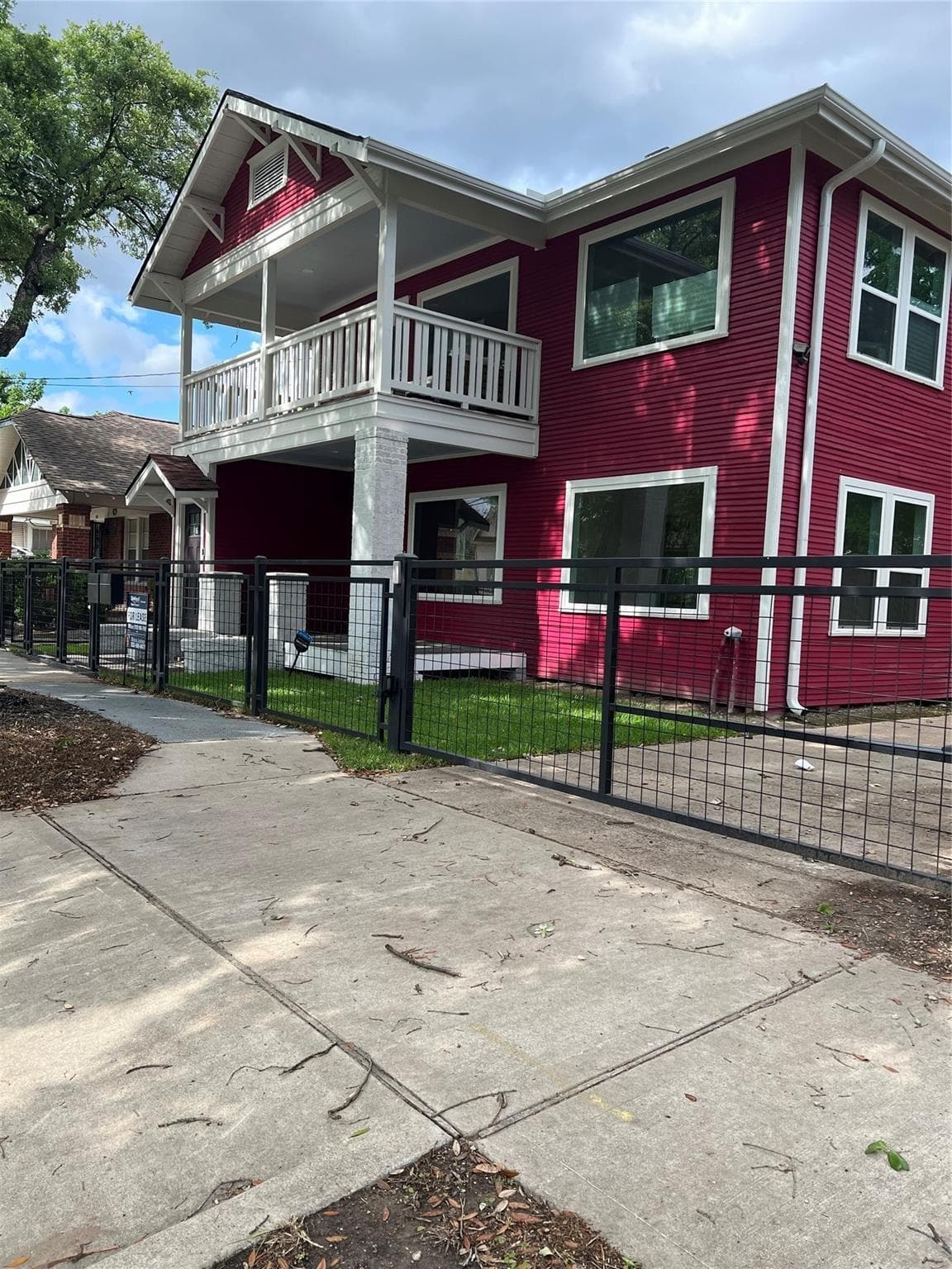 2316 Gentry Street #1