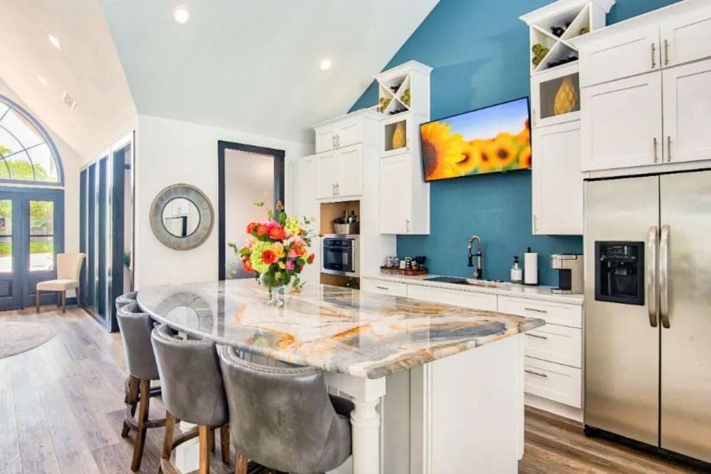 11220 West Road #728