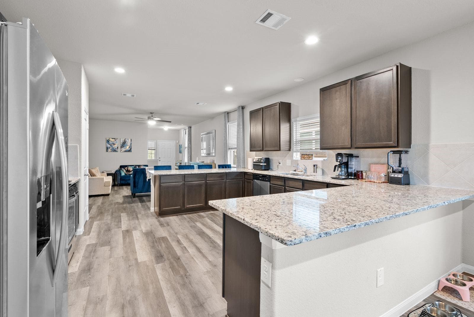 24926 Bastiani Canvas Lane