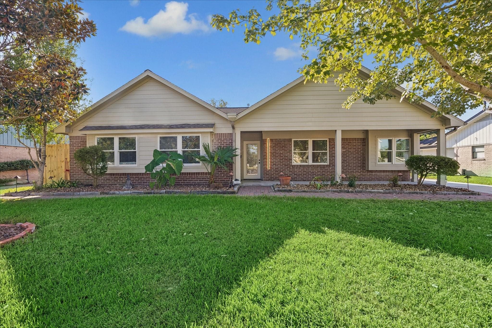 1802 San Sebastian Lane