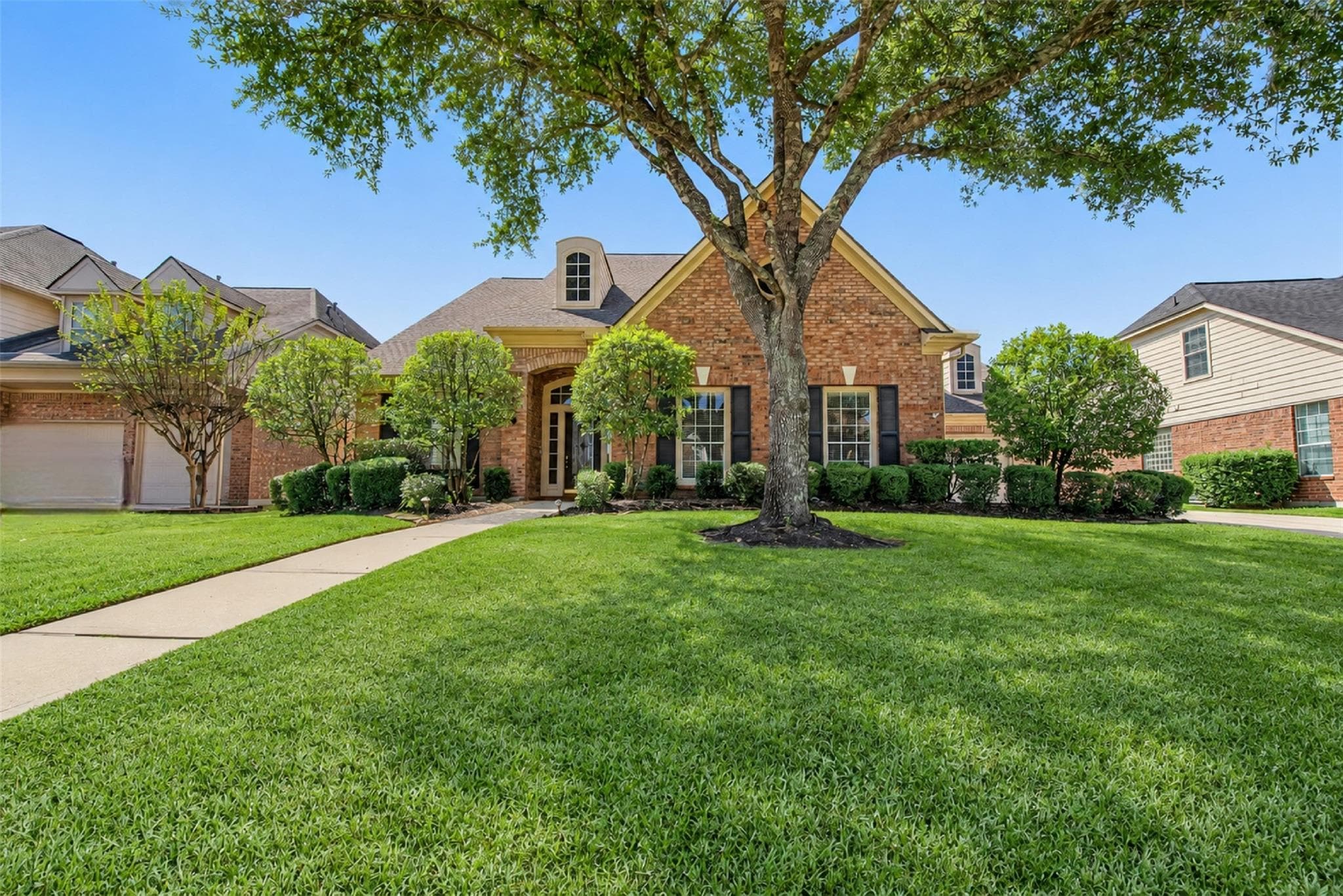 2319 River Rock Trail