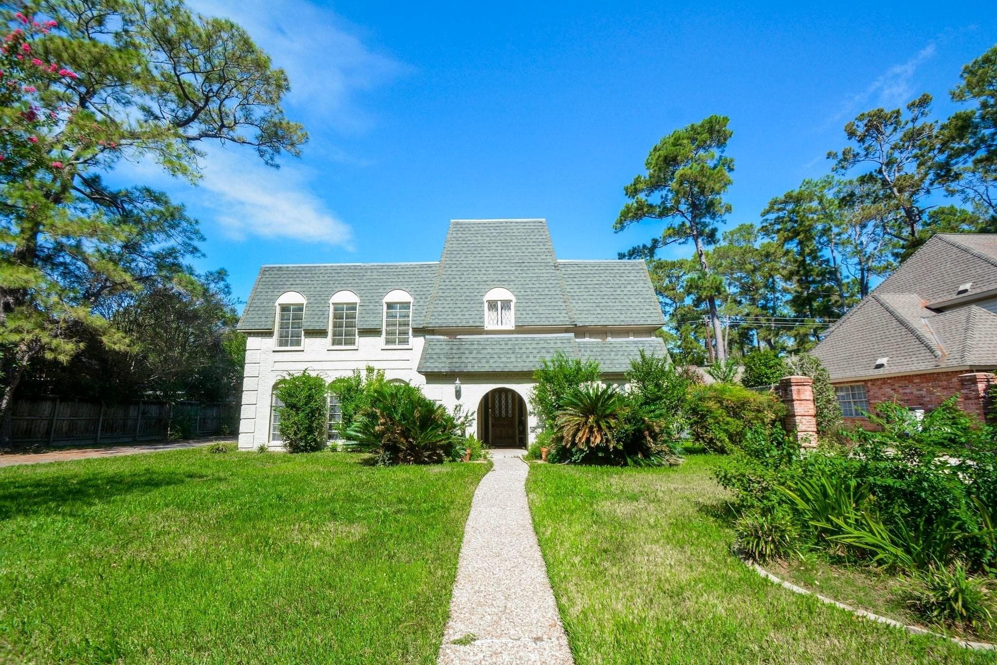 5422 Foresthaven Drive