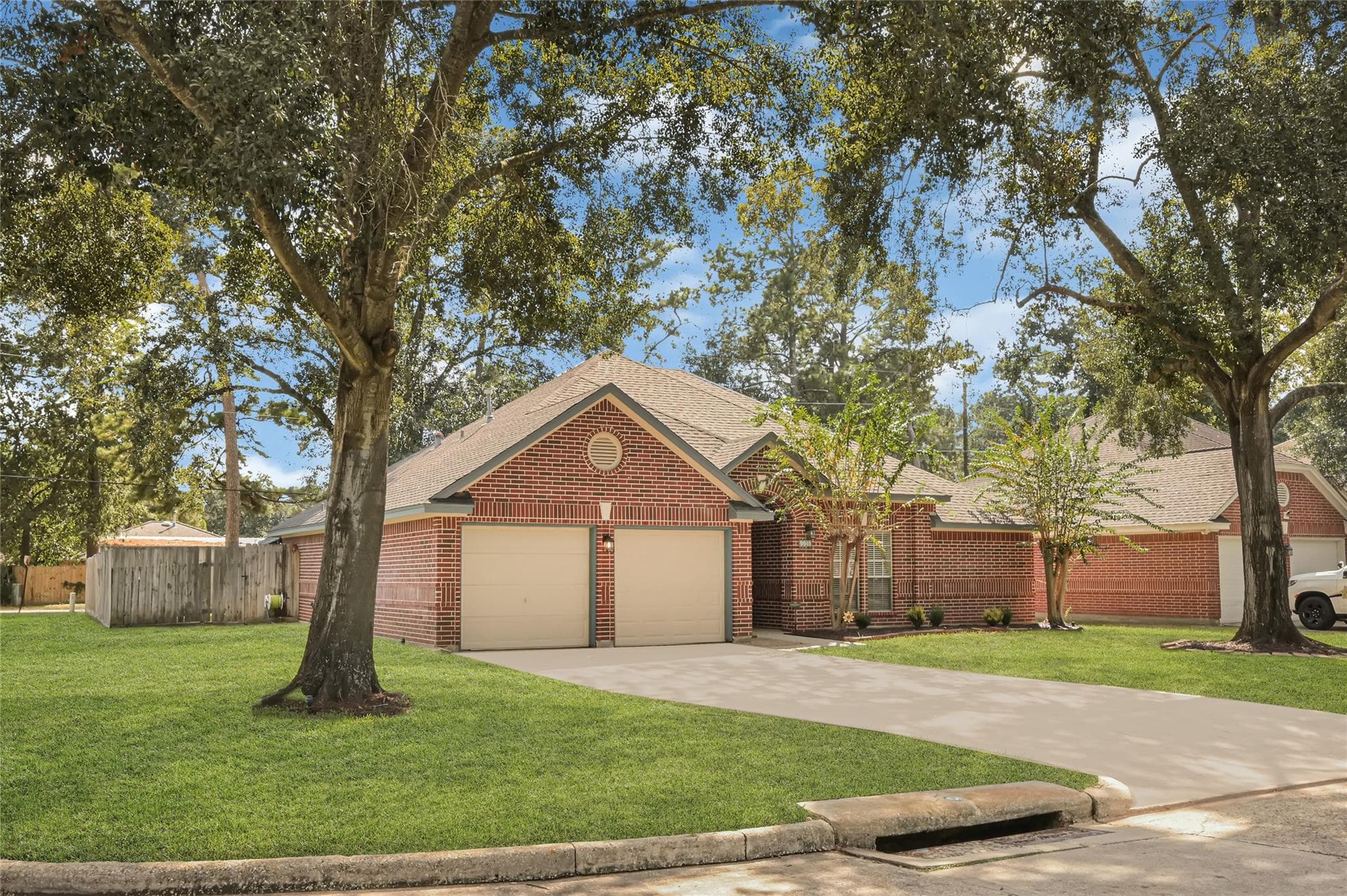 9913 Leamington Drive