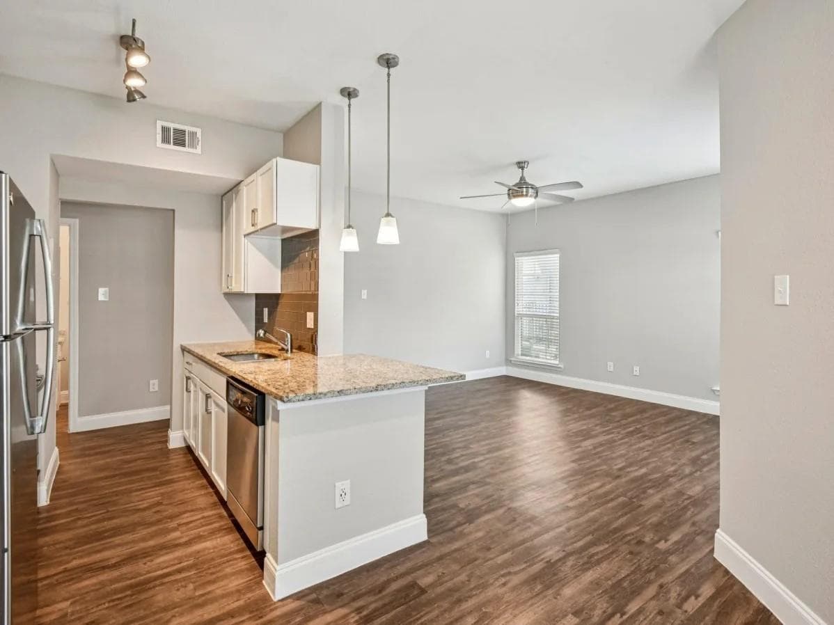 4211 Clay Hill Drive #920