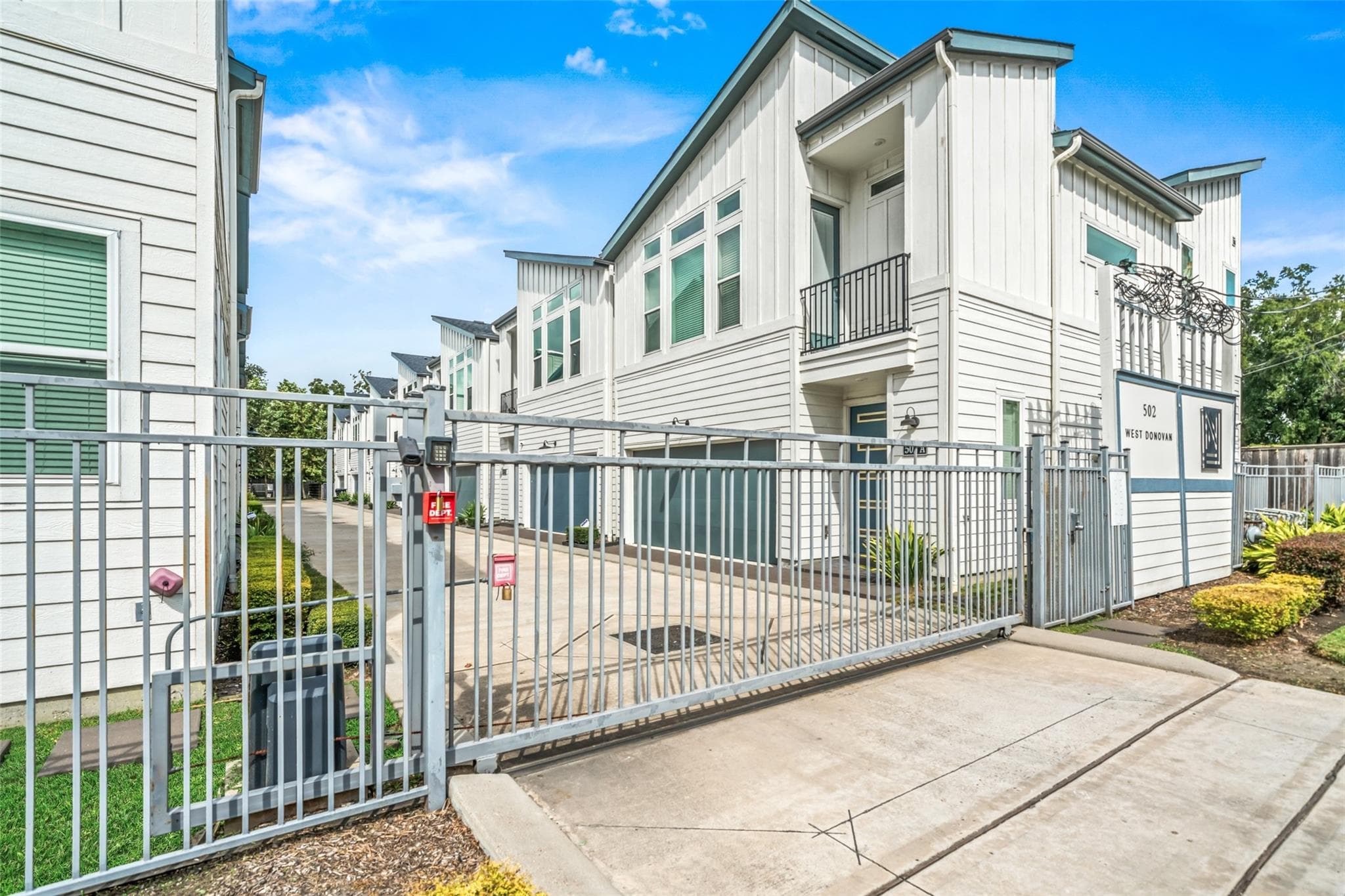 502 W Donovan Street #A