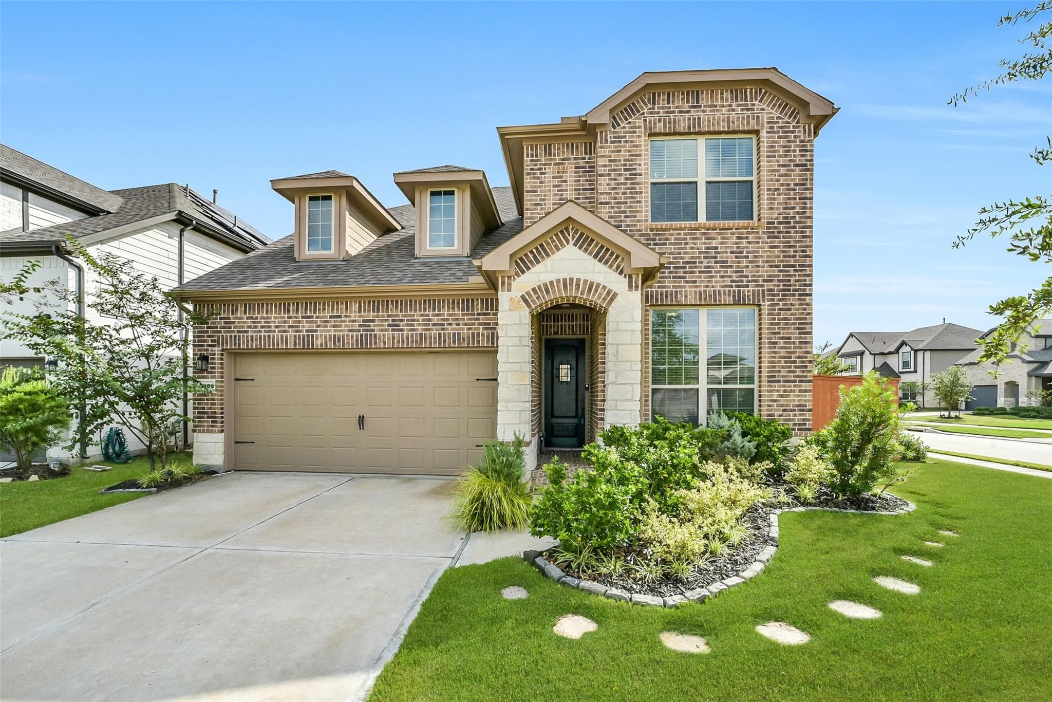7106 Bur Oak Bend Way