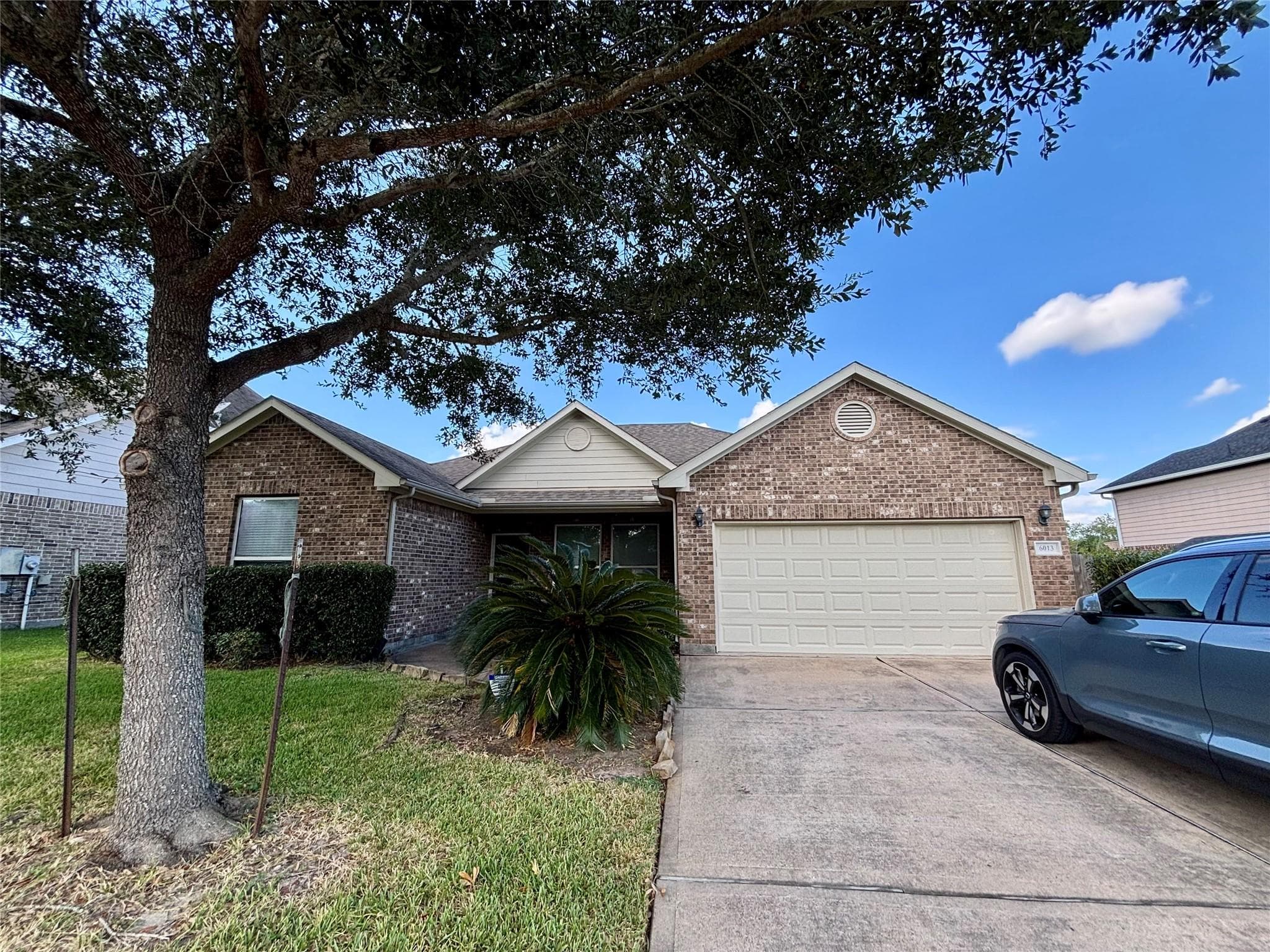 6013 Dublin Lane