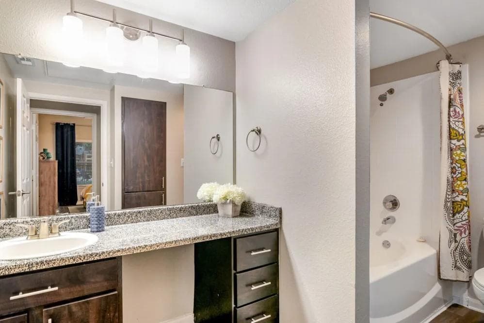 6565 Hollister Street #1013