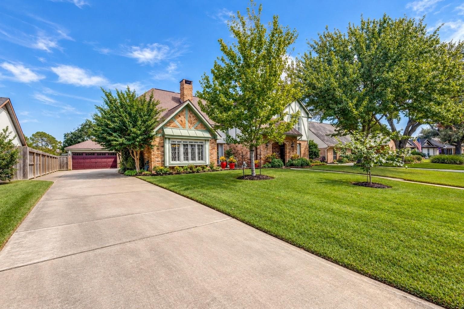 807 Longview Drive