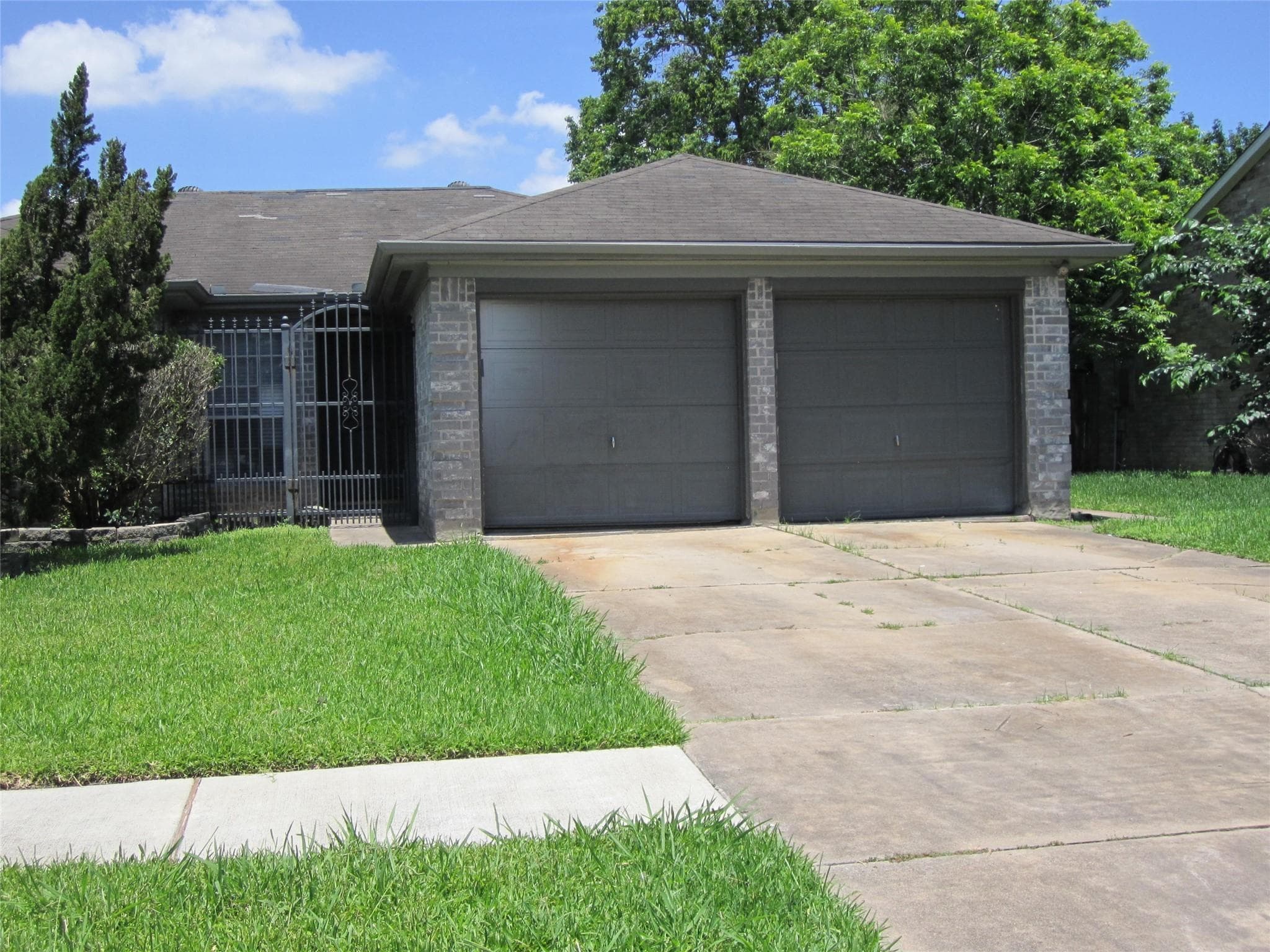 1142 Mossridge Drive