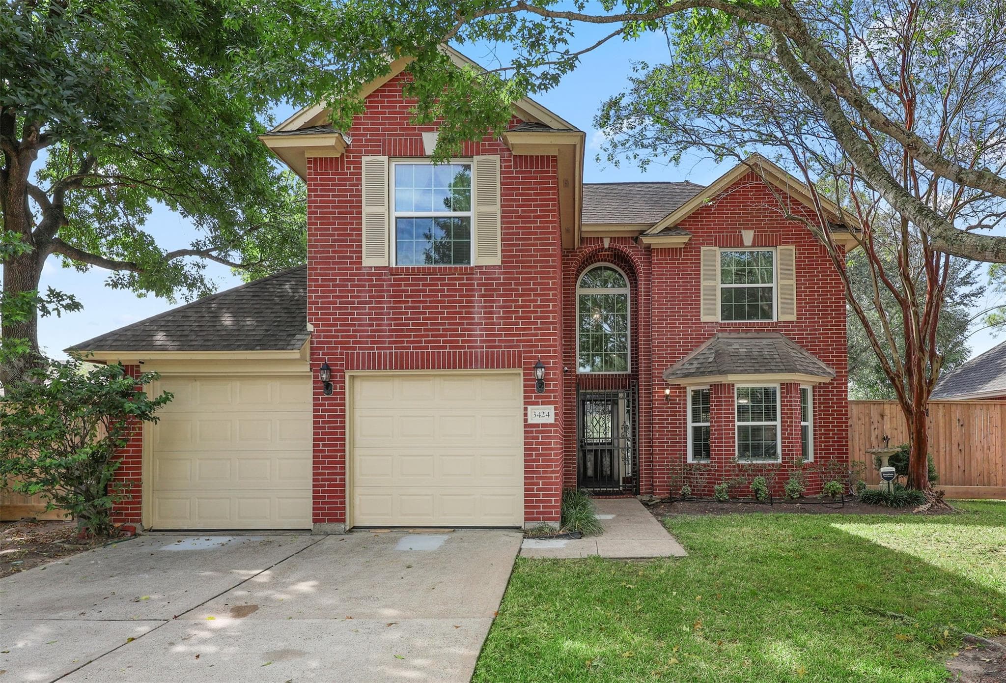 3424 Glastonbury Drive
