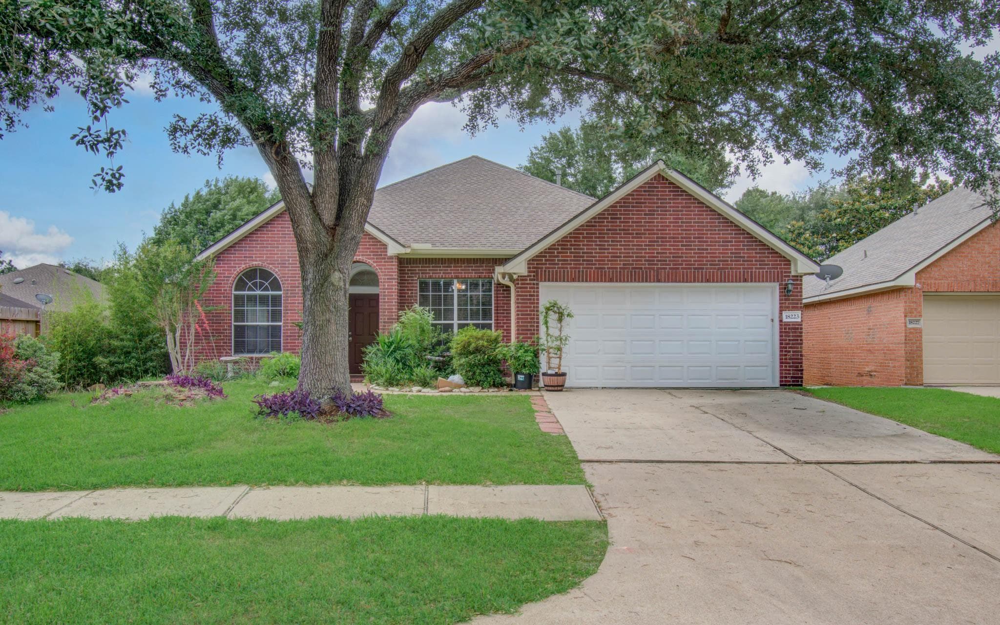 18223 Heathridge Lane