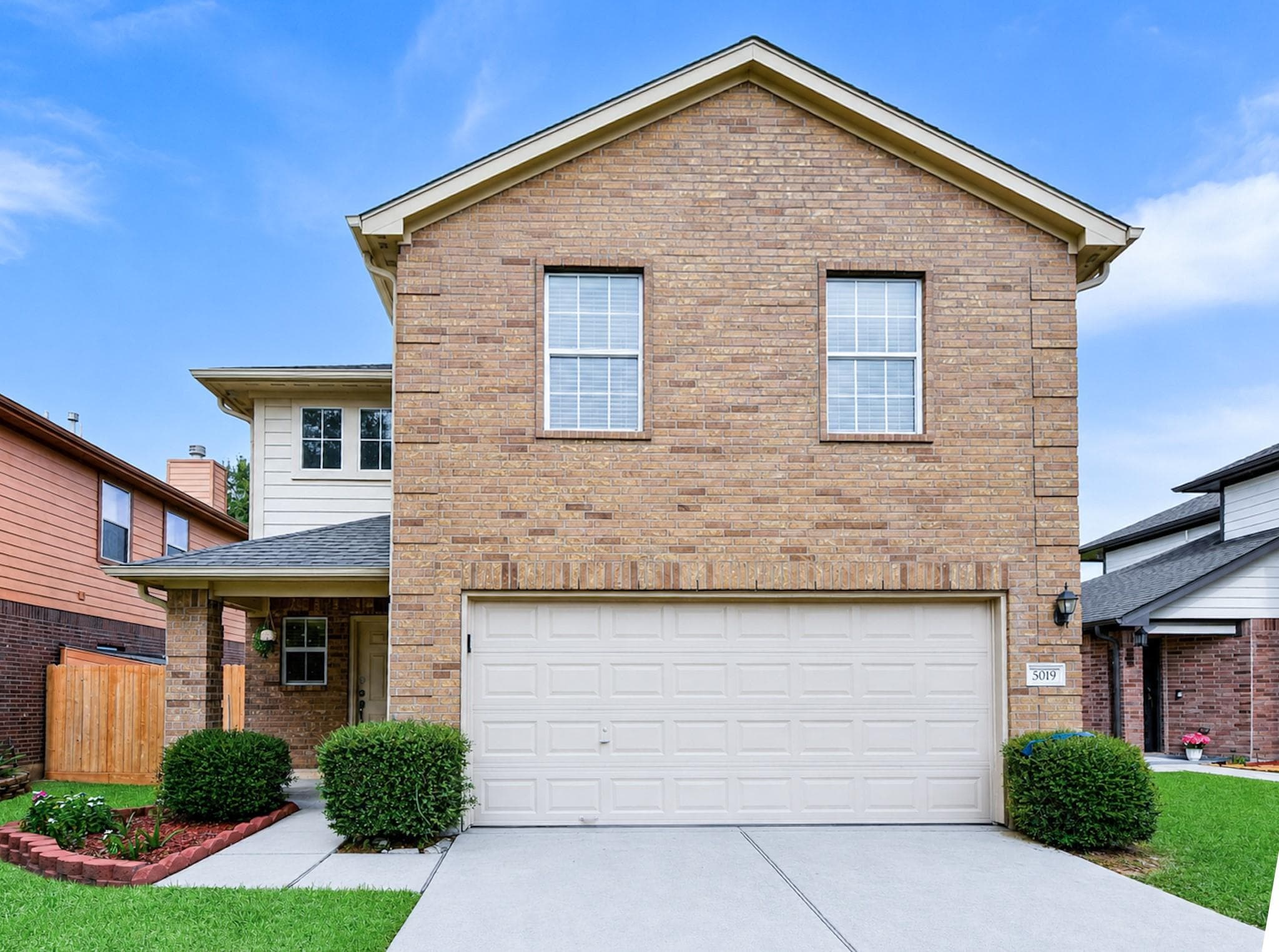 5019 Royal Cypress Drive