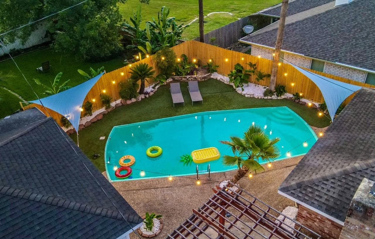 9811 Rocktree Drive