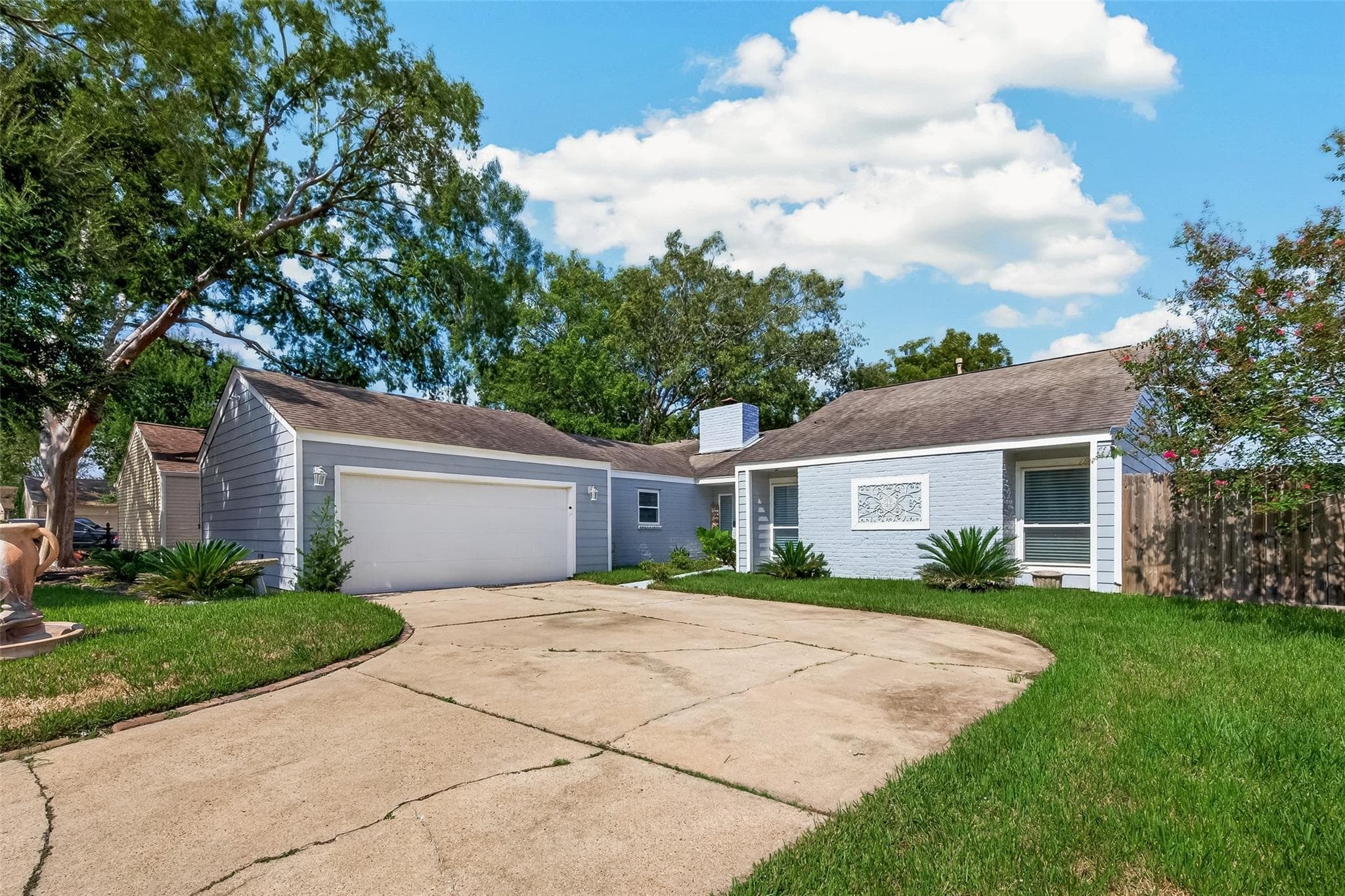 15606 Pine Mountain Drive