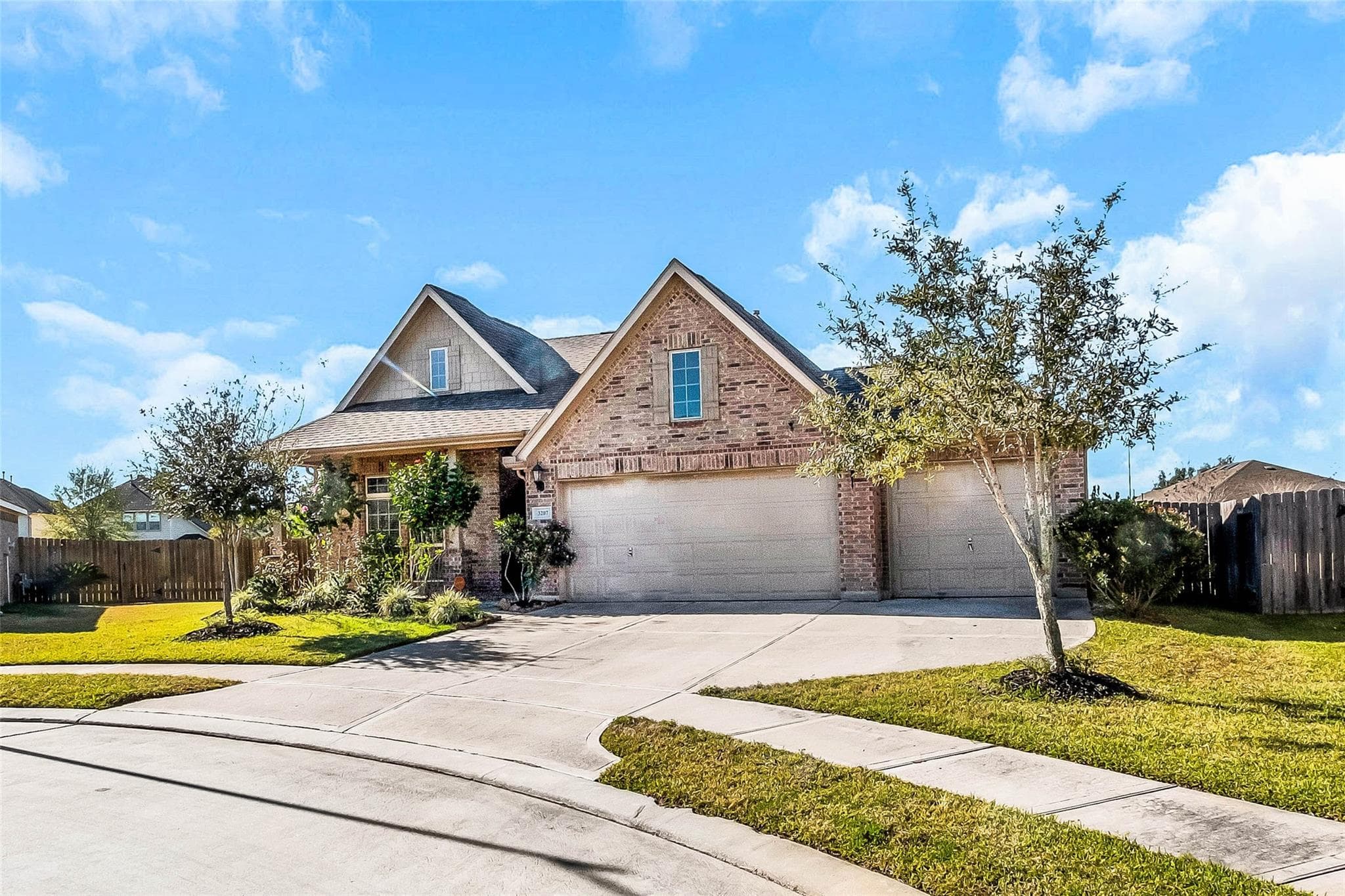 3207 Gibbons Crest Lane