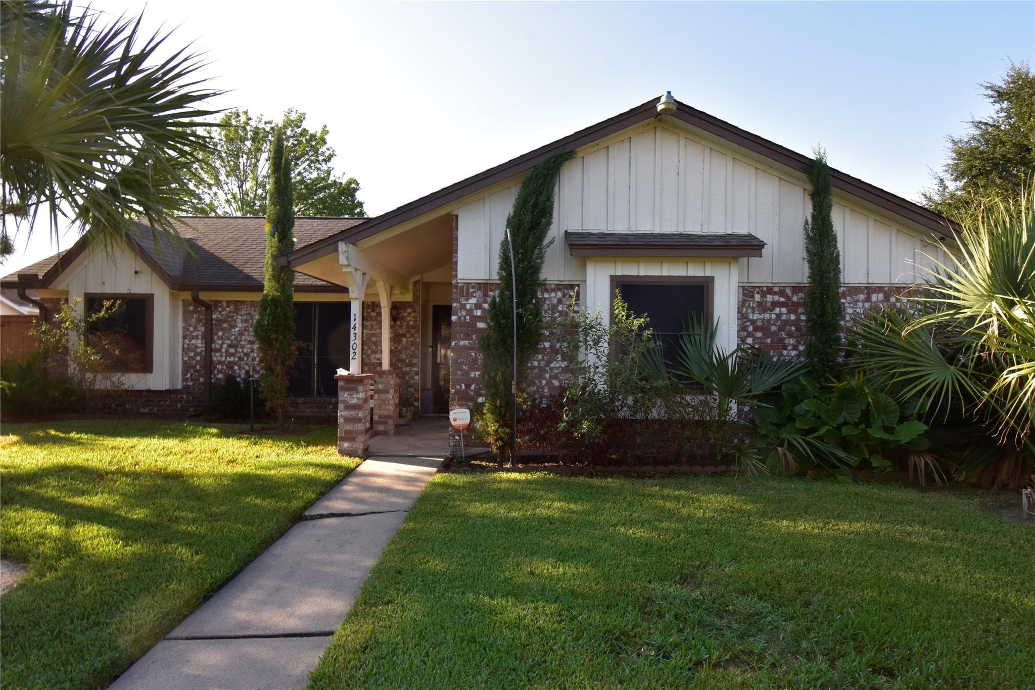 14302 Foxford Way