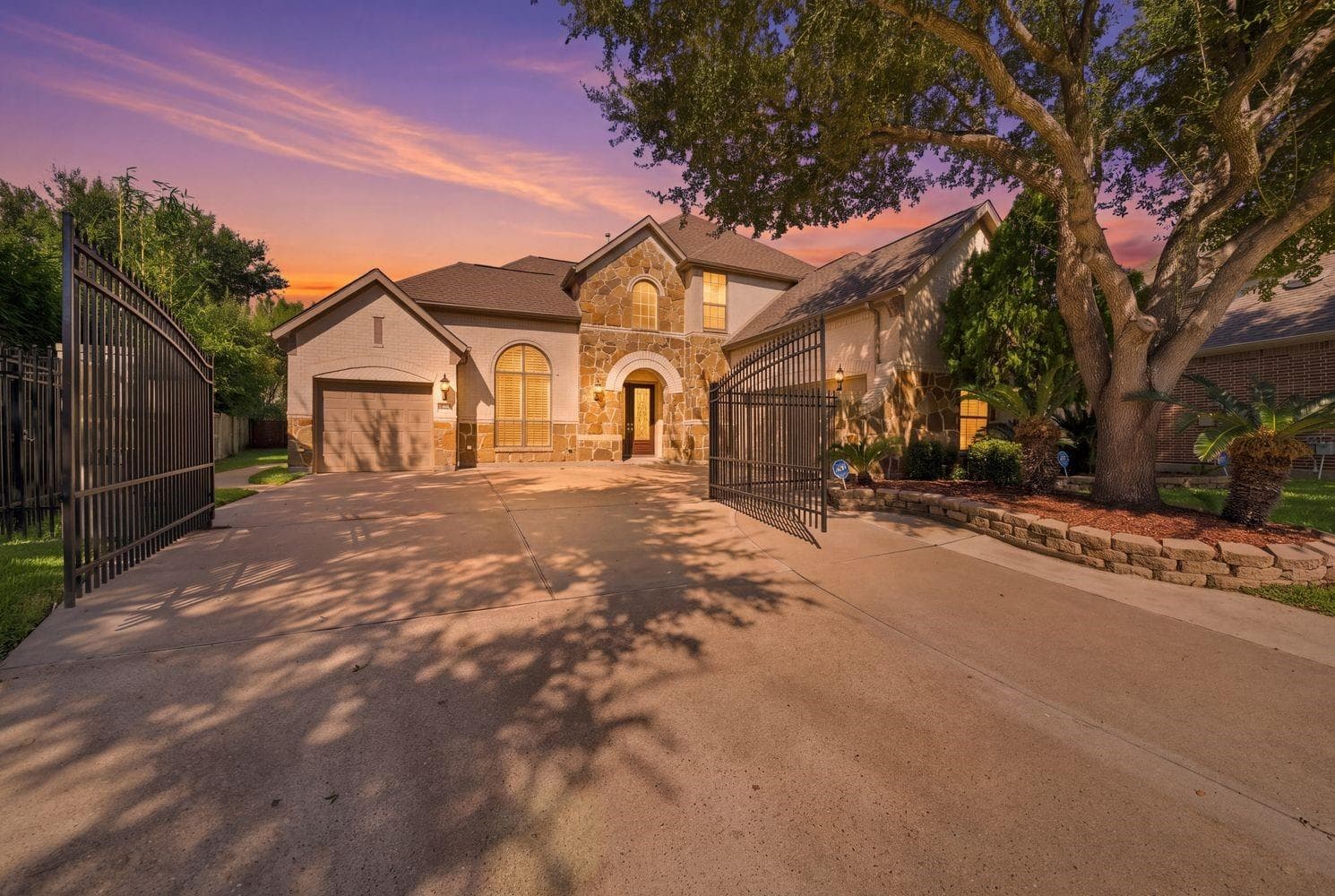 9003 Gable Glen Lane