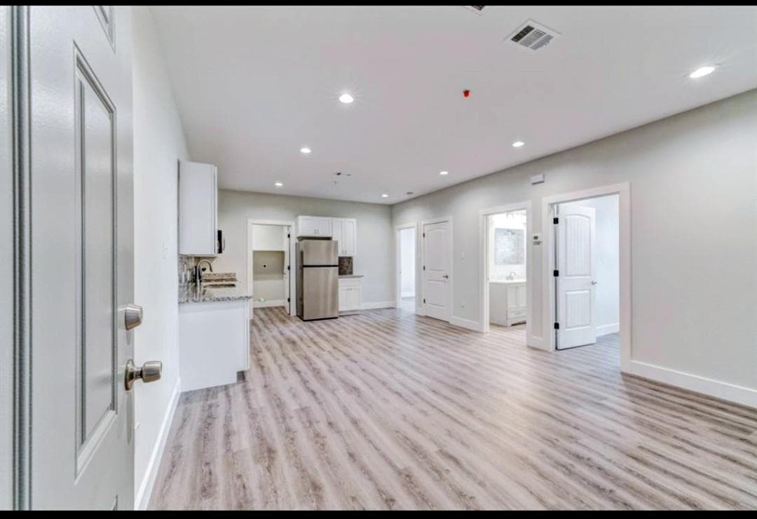 2906 Berry Road #6